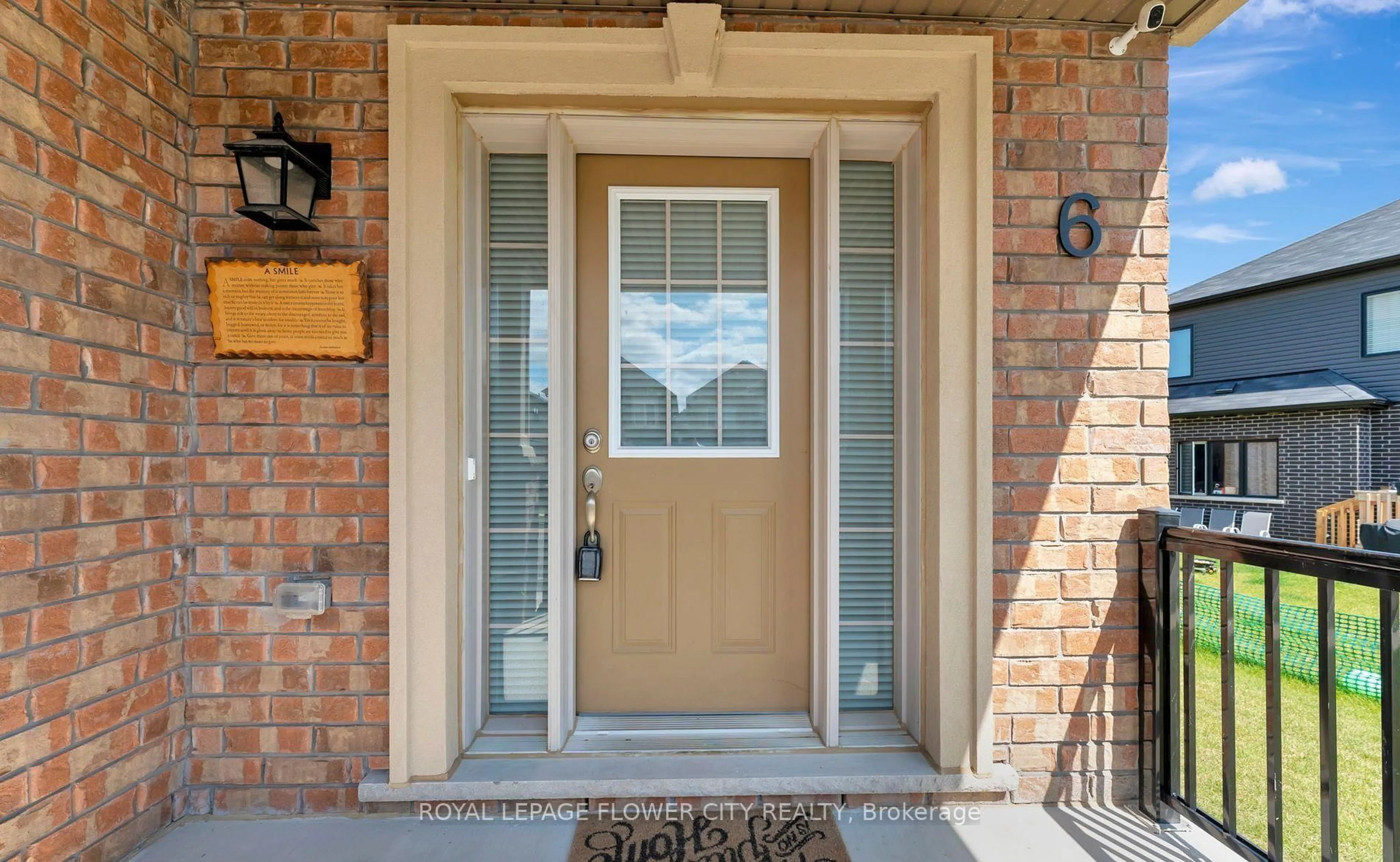 Indoor entryway for 6 Tarrison St, Brantford Ontario N3V 0B1