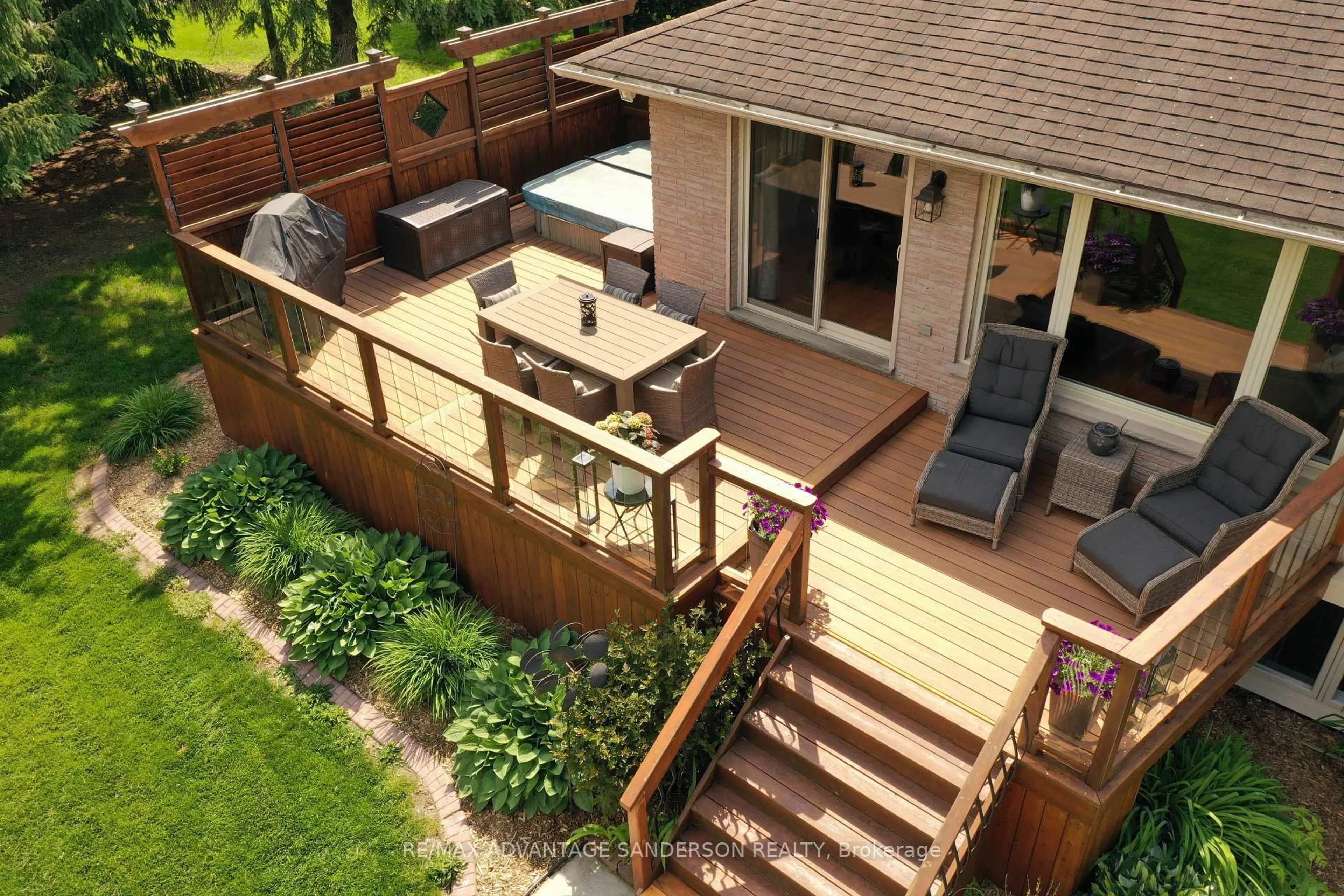 Patio, street for 109 Salisbury Dr, Middlesex Centre Ontario N0M 1P0