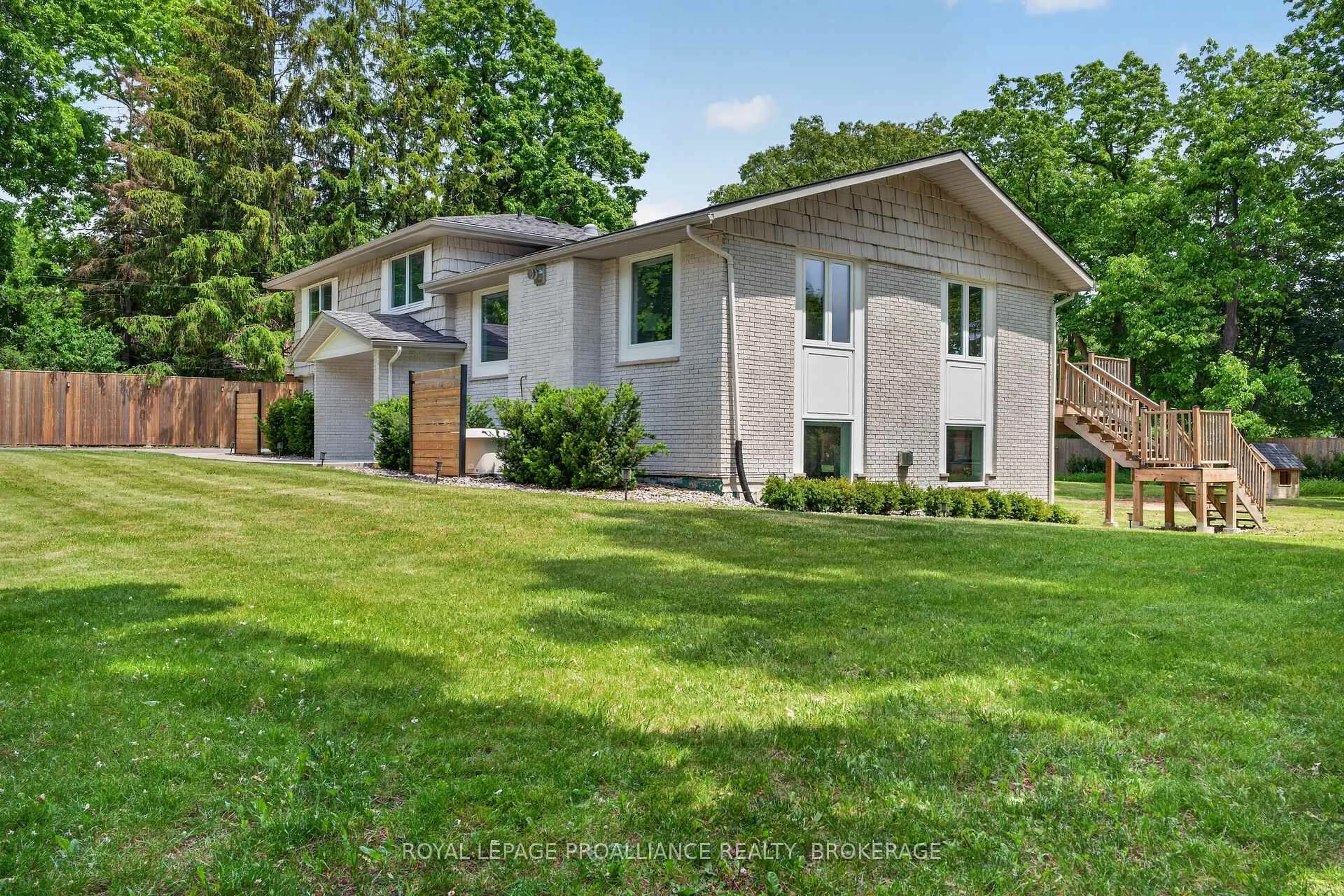 Home with brick exterior material, unknown for 16 King Pitt Rd, Kingston Ontario K7L 4V1