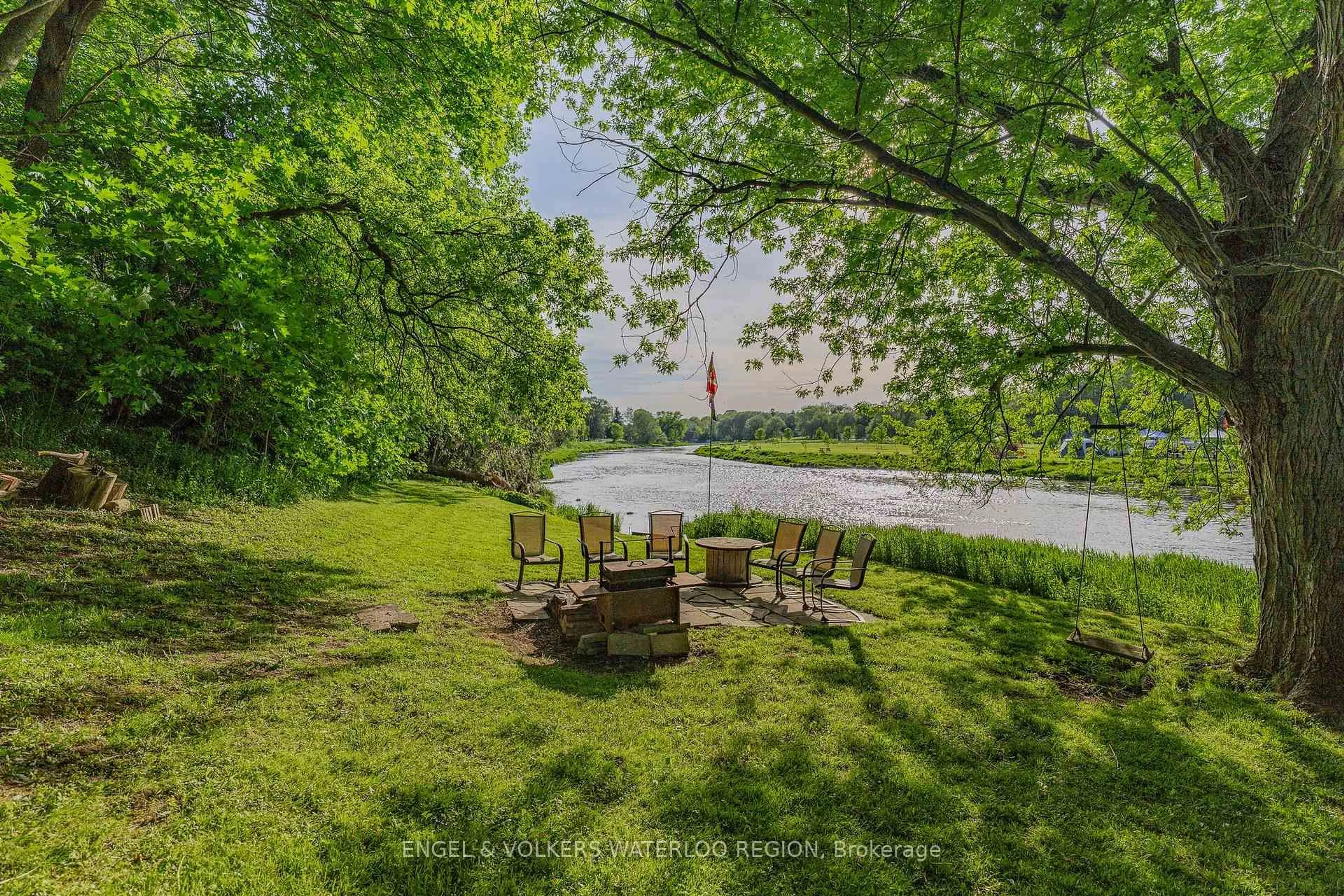 Patio, water/lake/river/ocean view for 1135 Rivers Edge Dr, Woolwich Ontario N0B 2V0