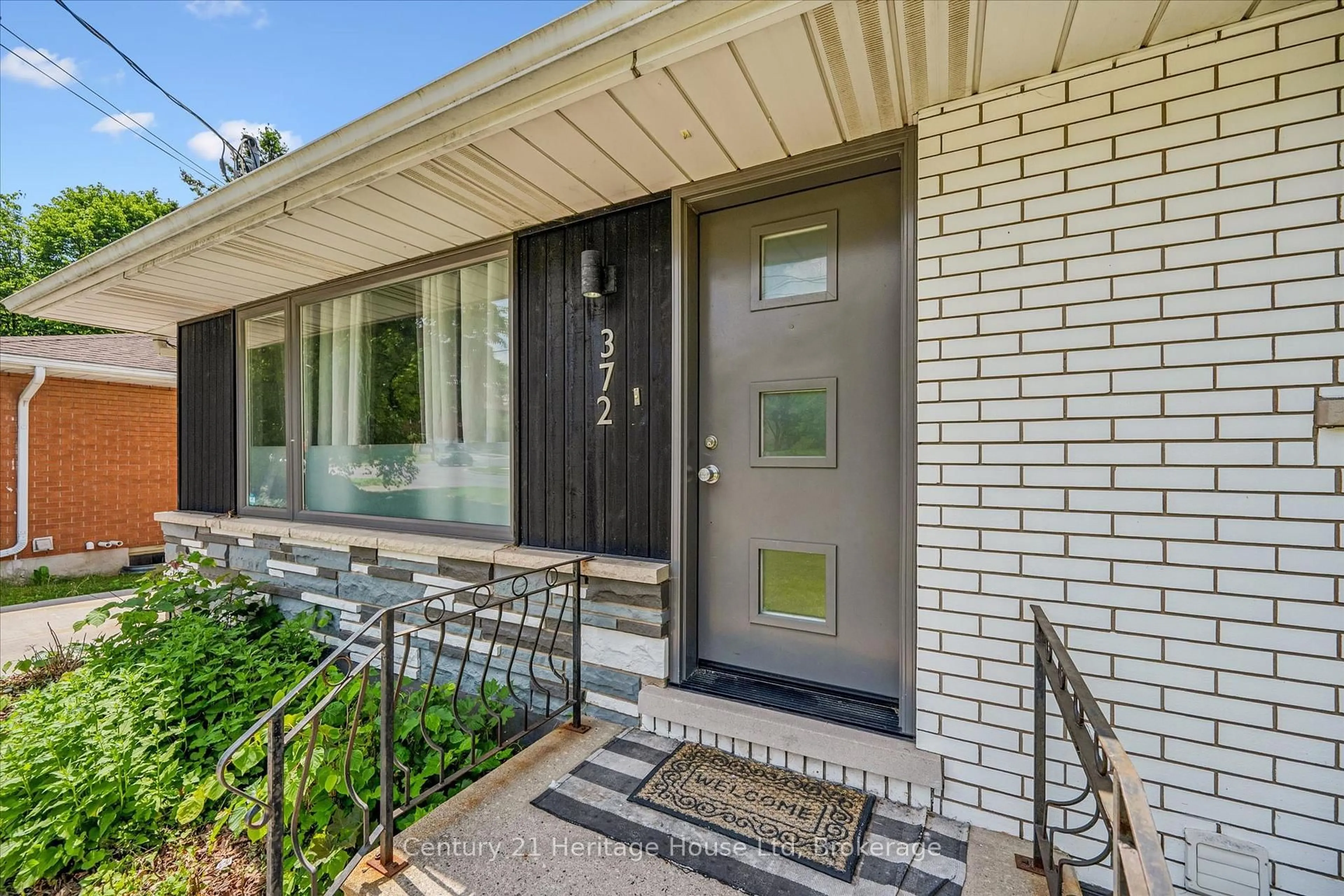 Home with brick exterior material, street for 372 Victoria Rd, Guelph Ontario N1E 5J7
