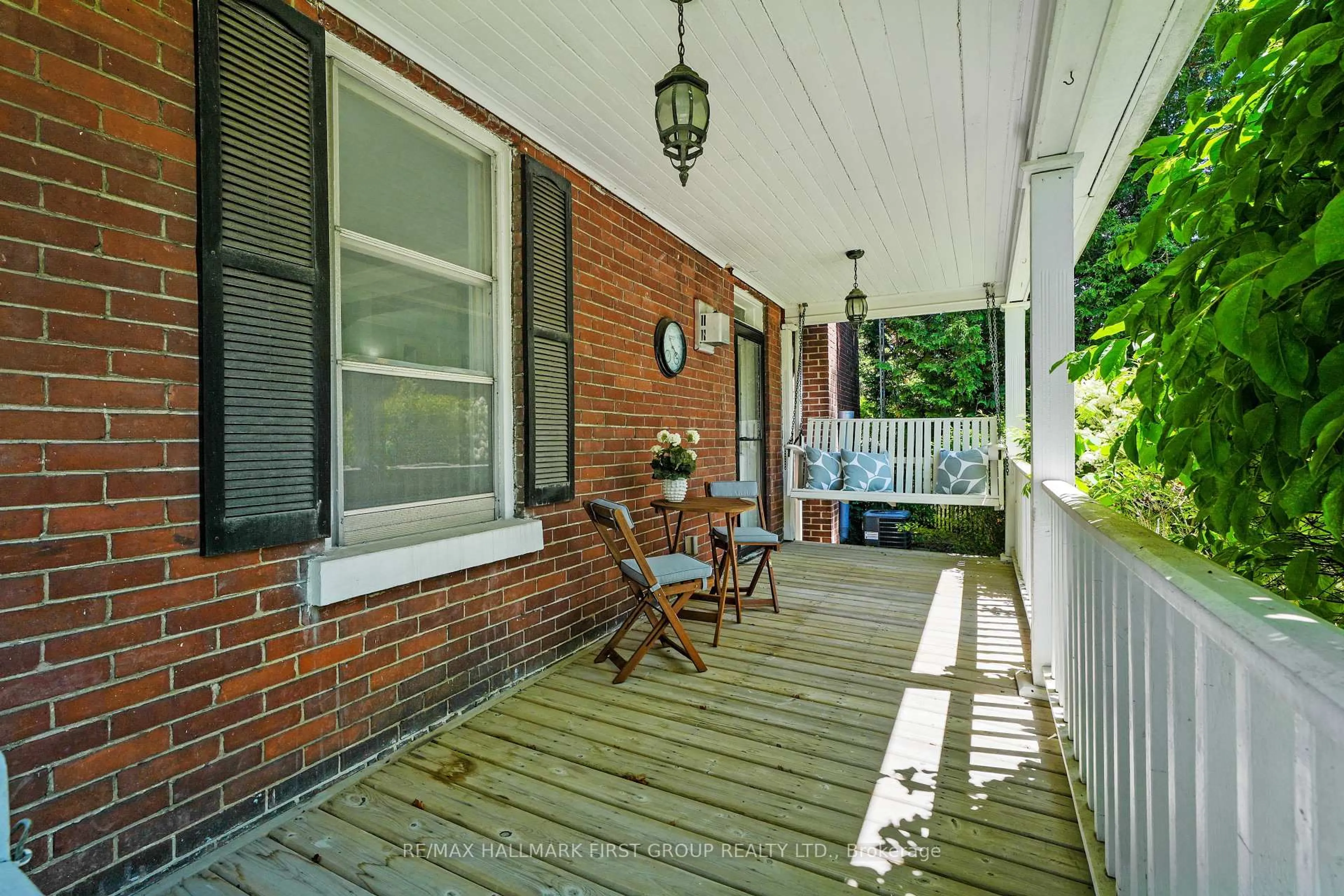 Patio, street for 29 Ellen St, Port Hope Ontario L1A 1Y1