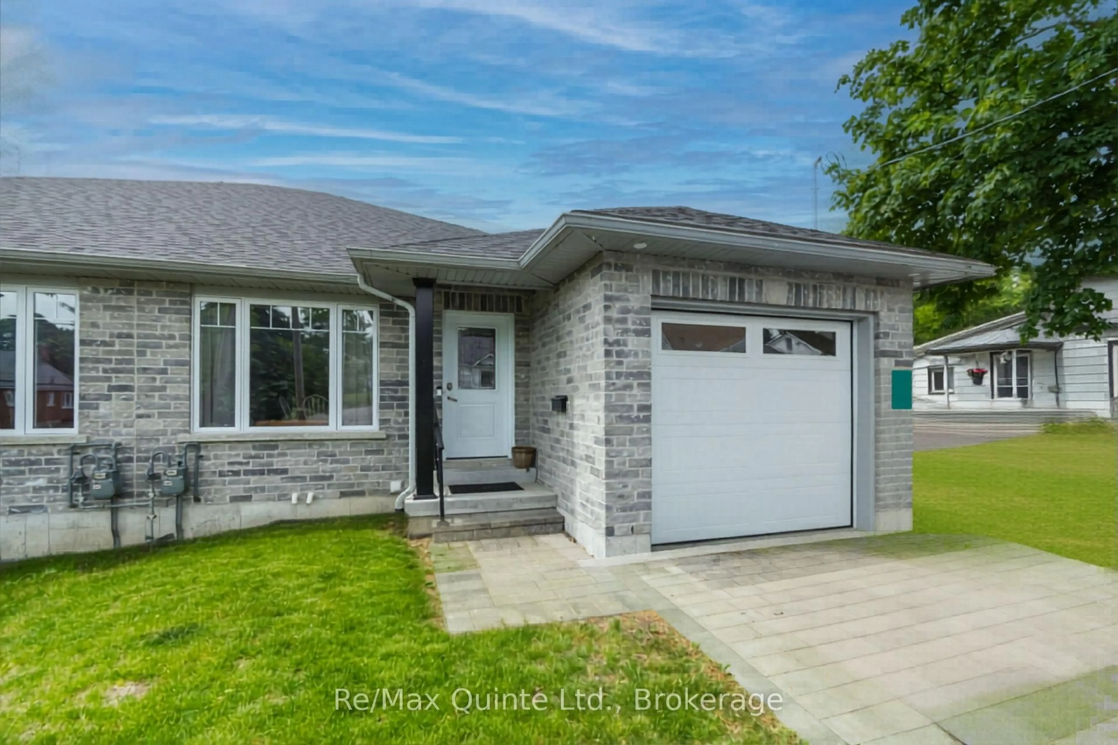 Home with brick exterior material, street for 74 Gordon St, Belleville Ontario K8P 3E8