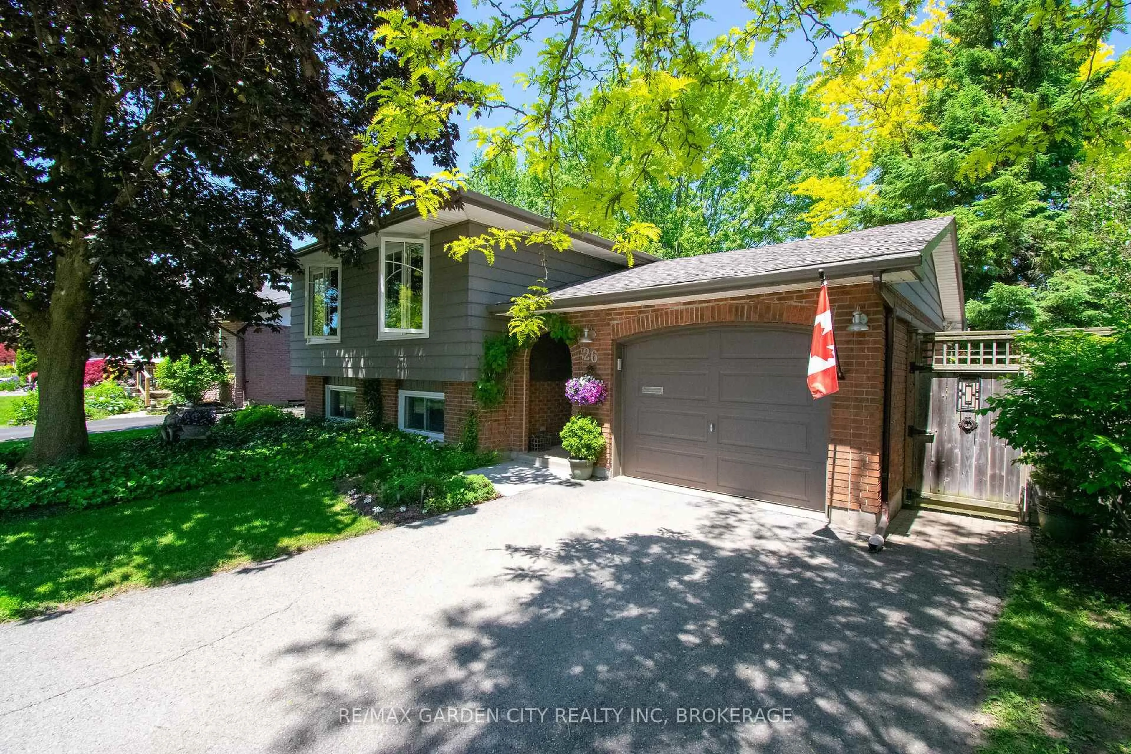 Unknown for 26 Macoomb Dr, Welland Ontario L3C 5T9