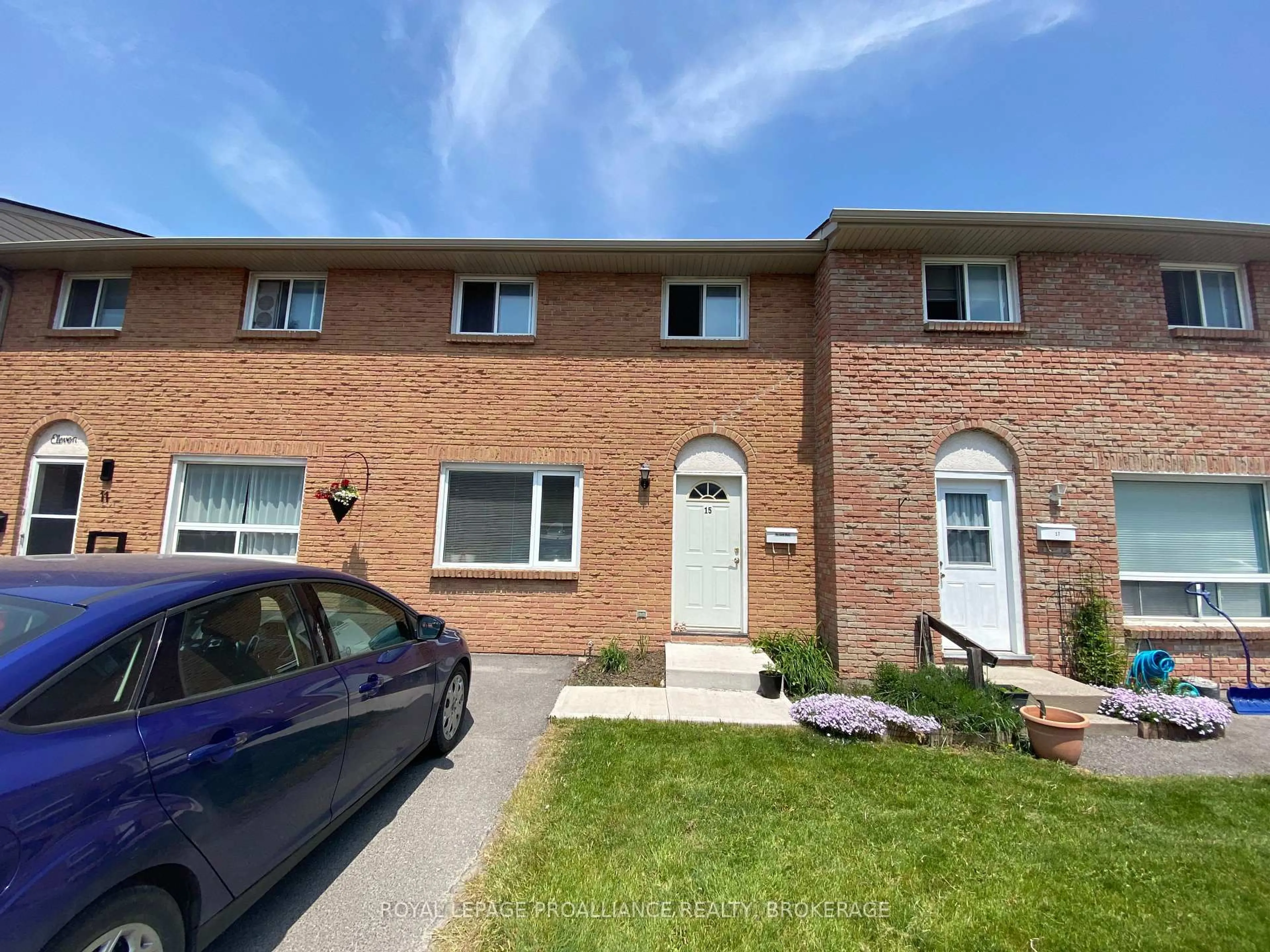 A pic from outside/outdoor area/front of a property/back of a property/a pic from drone, street for 15 Rosemund Cres, Kingston Ontario K7M 6Y8