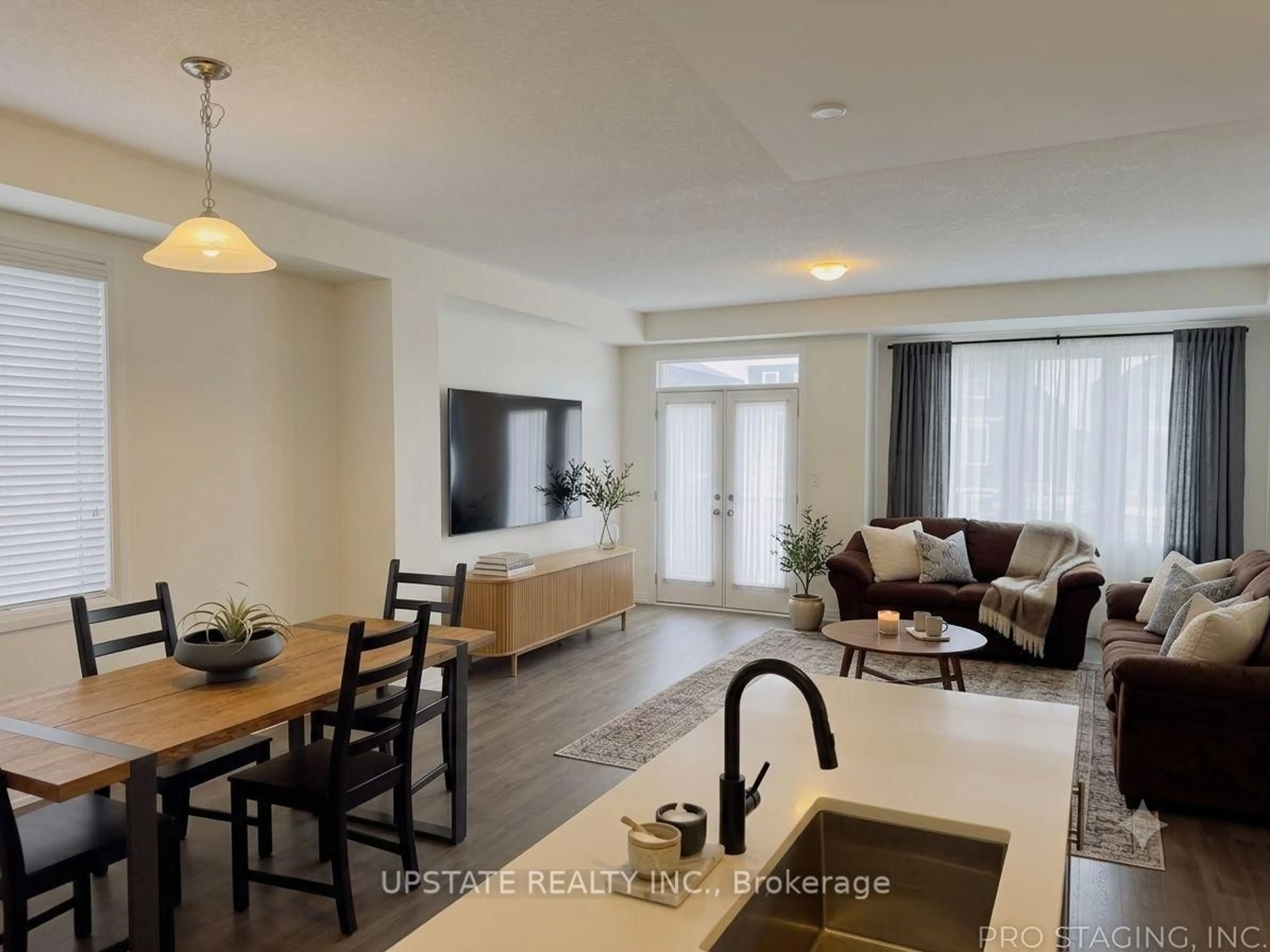 Living room with furniture, unknown for 49 Norwich Cres, Haldimand Ontario N3W 0J4