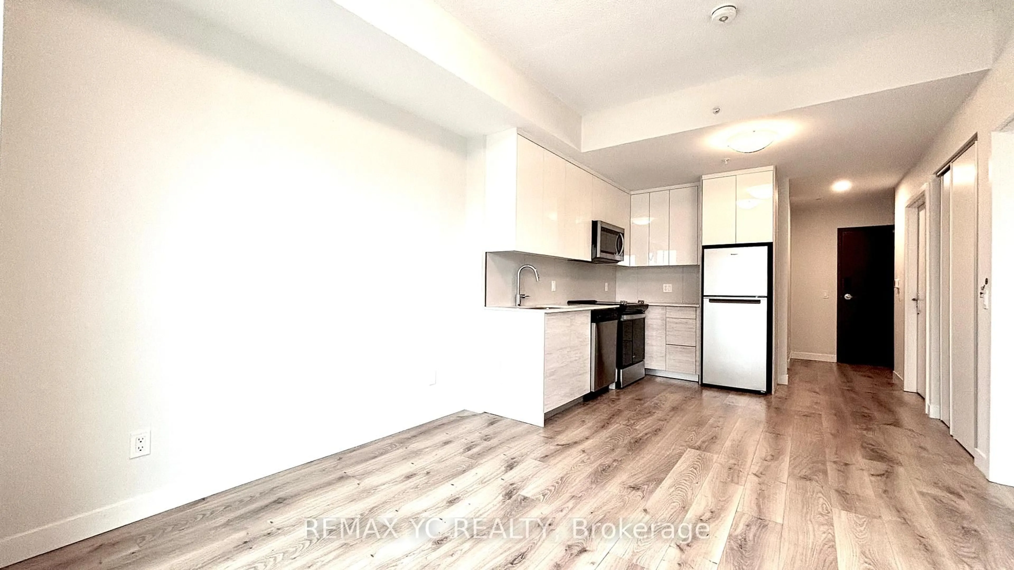 Unknown for 60 Frederick St #405, Kitchener Ontario N2H 0C7