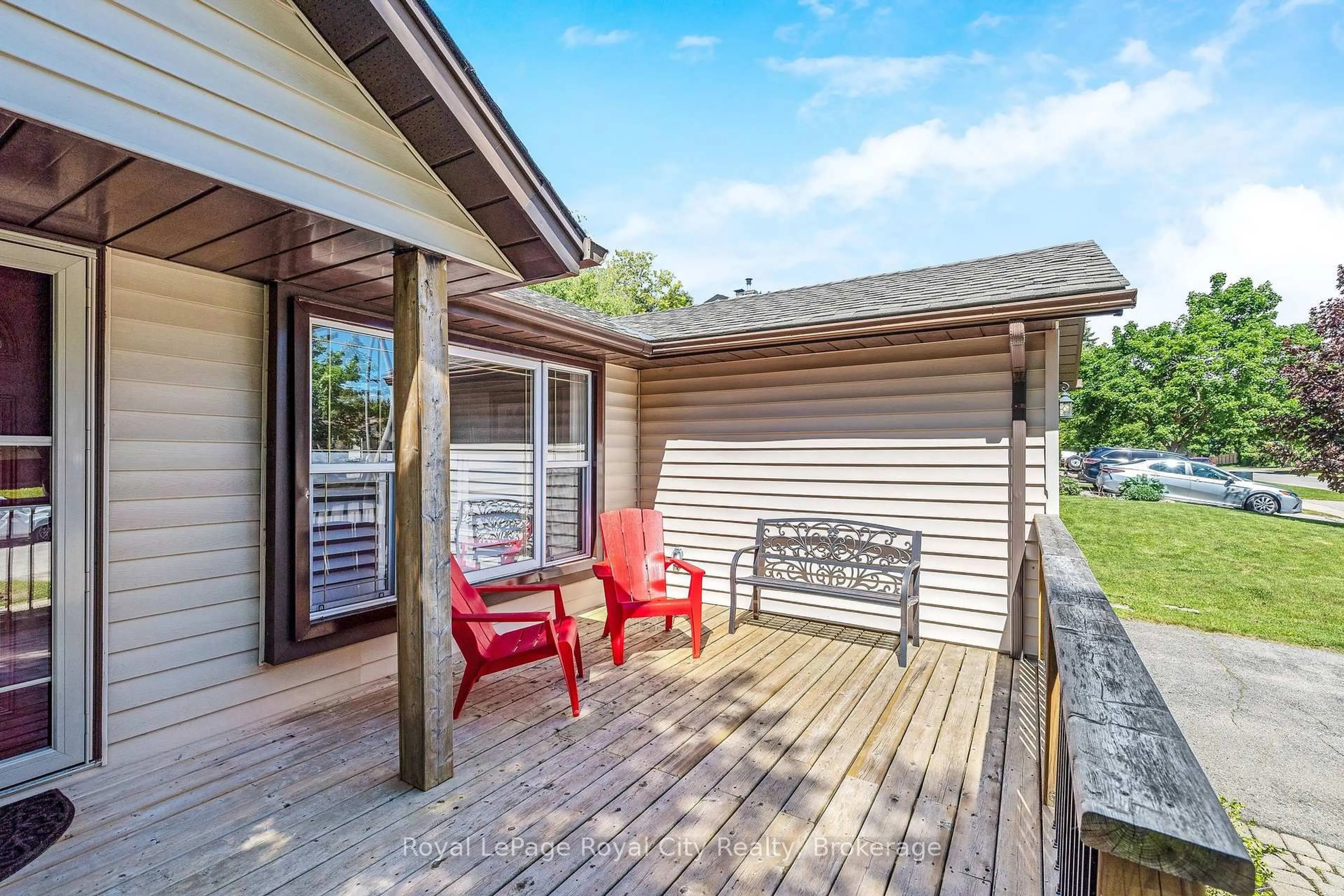 Patio, water/lake/river/ocean view for 107 Princess St, Guelph/Eramosa Ontario N0B 2K0