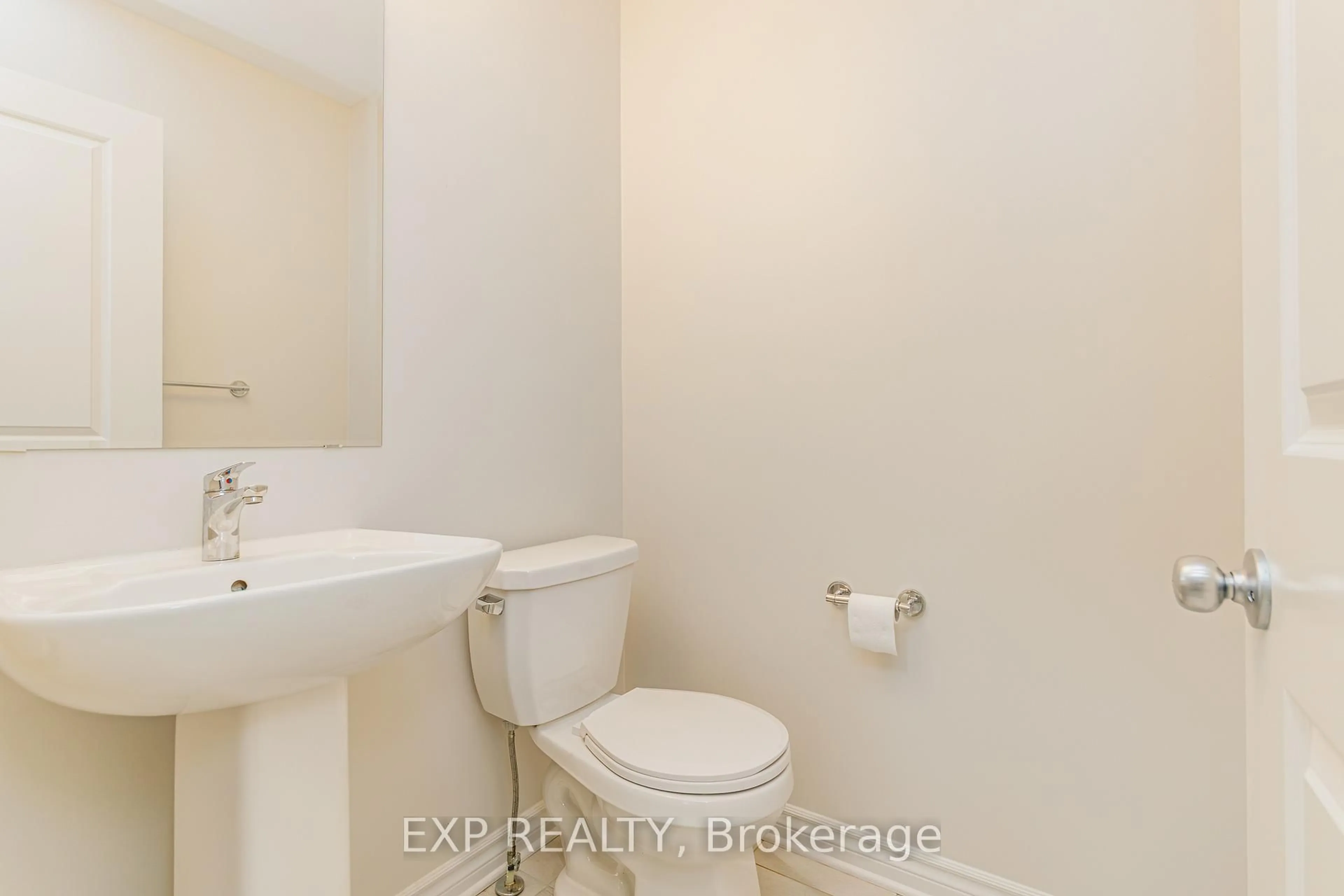 Standard bathroom, unknown for 196 Angelonia Cres, Ottawa Ontario K1T 0Y4