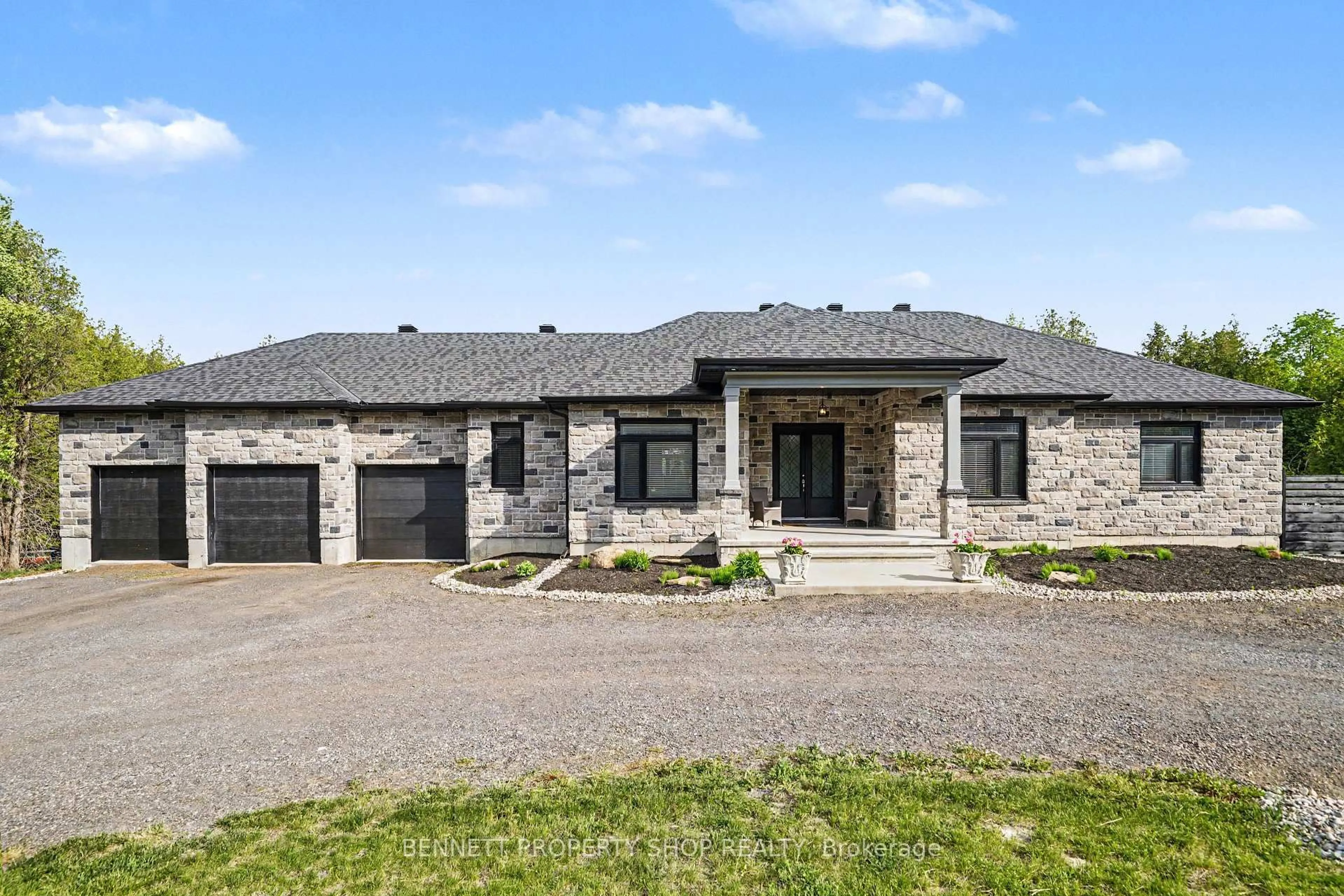 Home with brick exterior material, building for 6264 Nick Adams Rd, Ottawa Ontario K4P 1H2