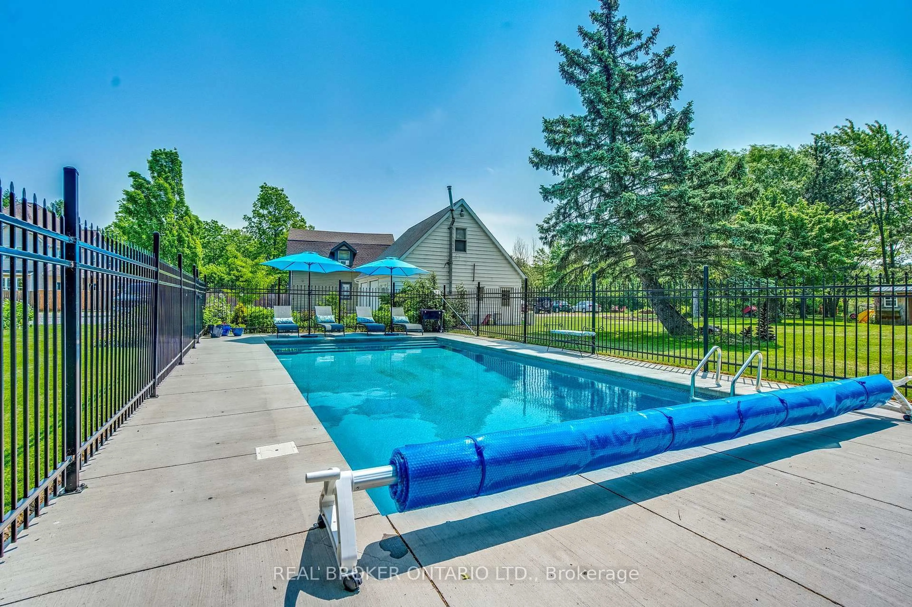 Pool for 519 Queenston Rd, Niagara-on-the-Lake Ontario L0S 1J0