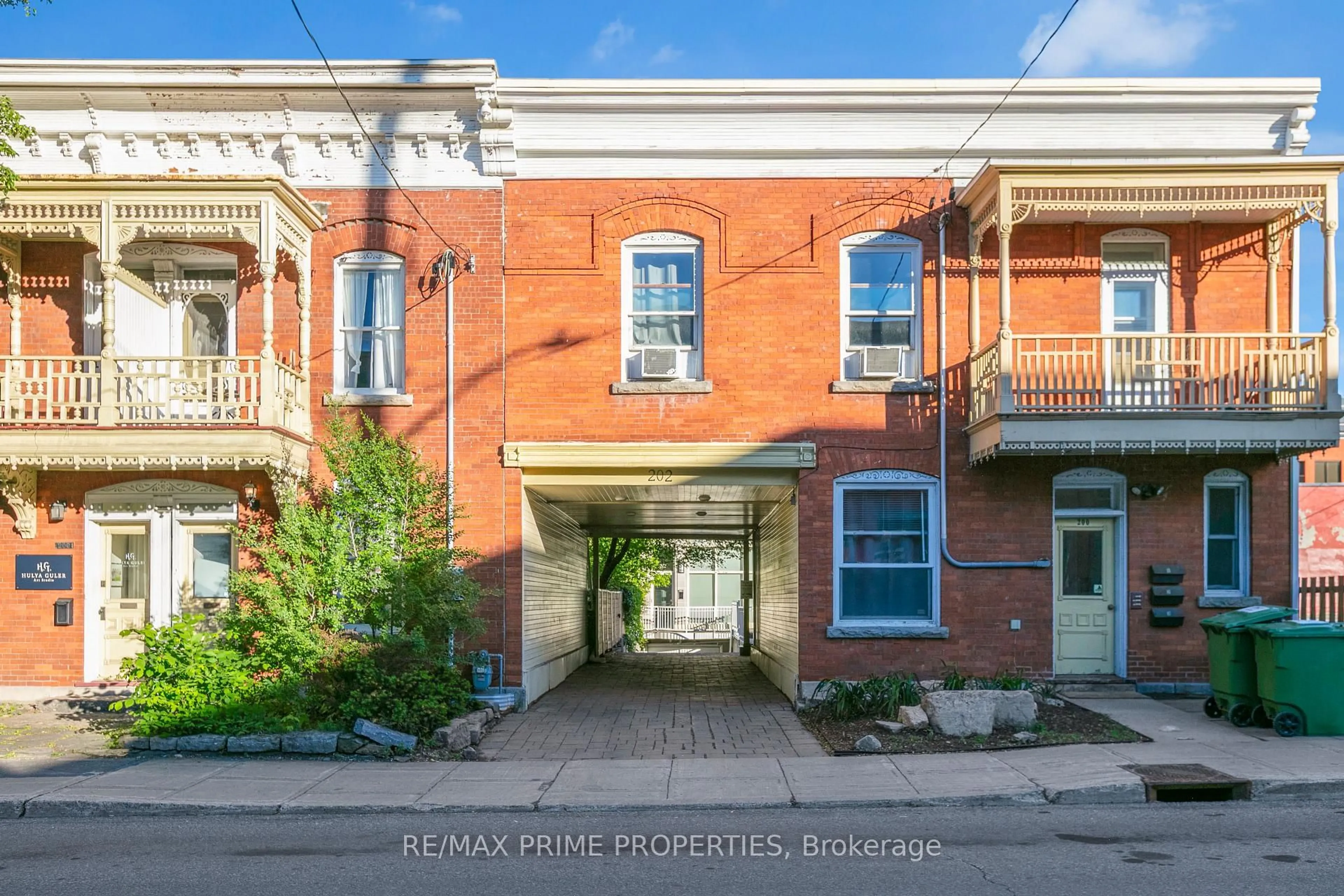 Home with brick exterior material, street for 202 ST PATRICK St #10, Ottawa Ontario K1N 5K3