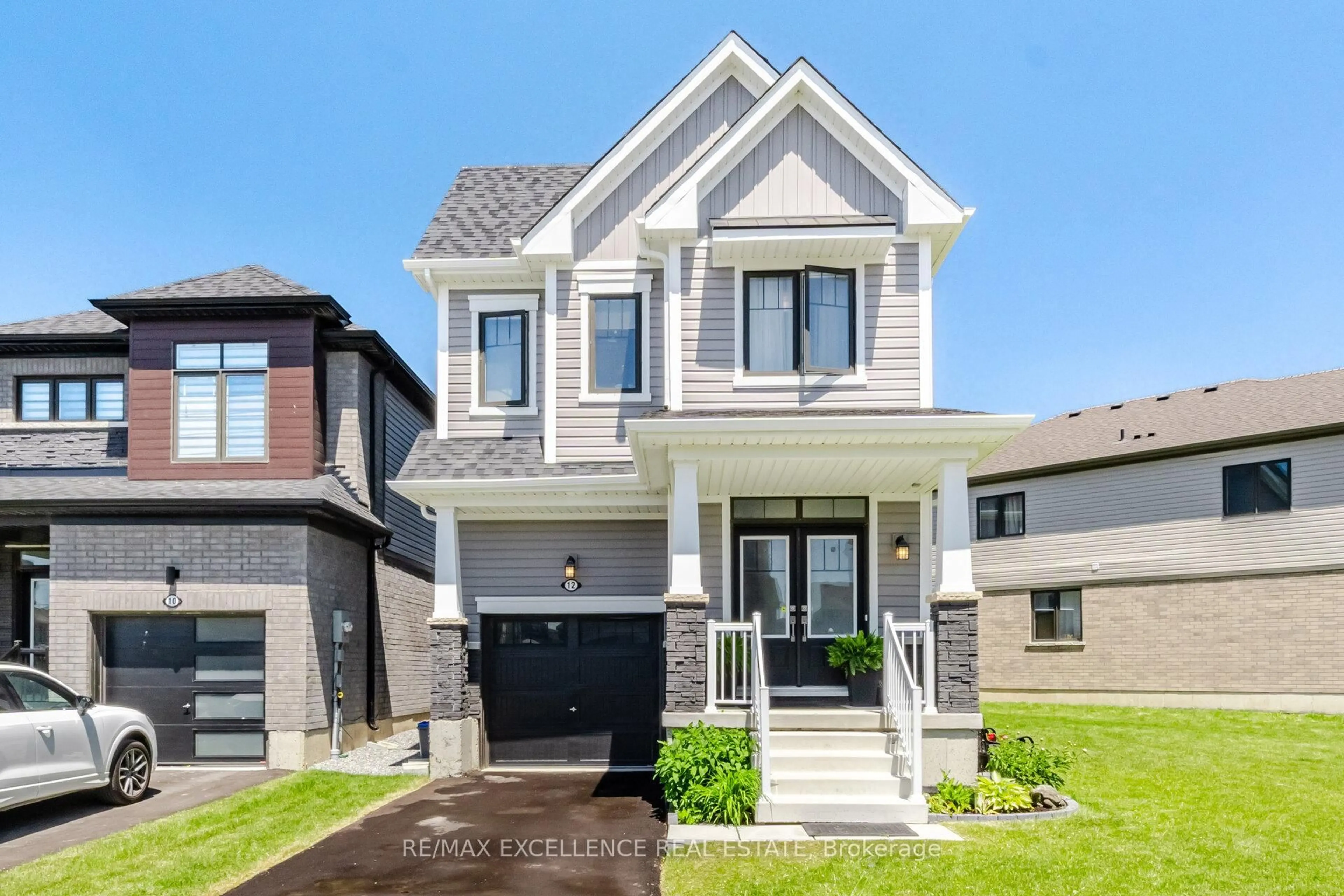 Home with brick exterior material, street for 12 Selection Hts, Thorold Ontario L2V 0P3