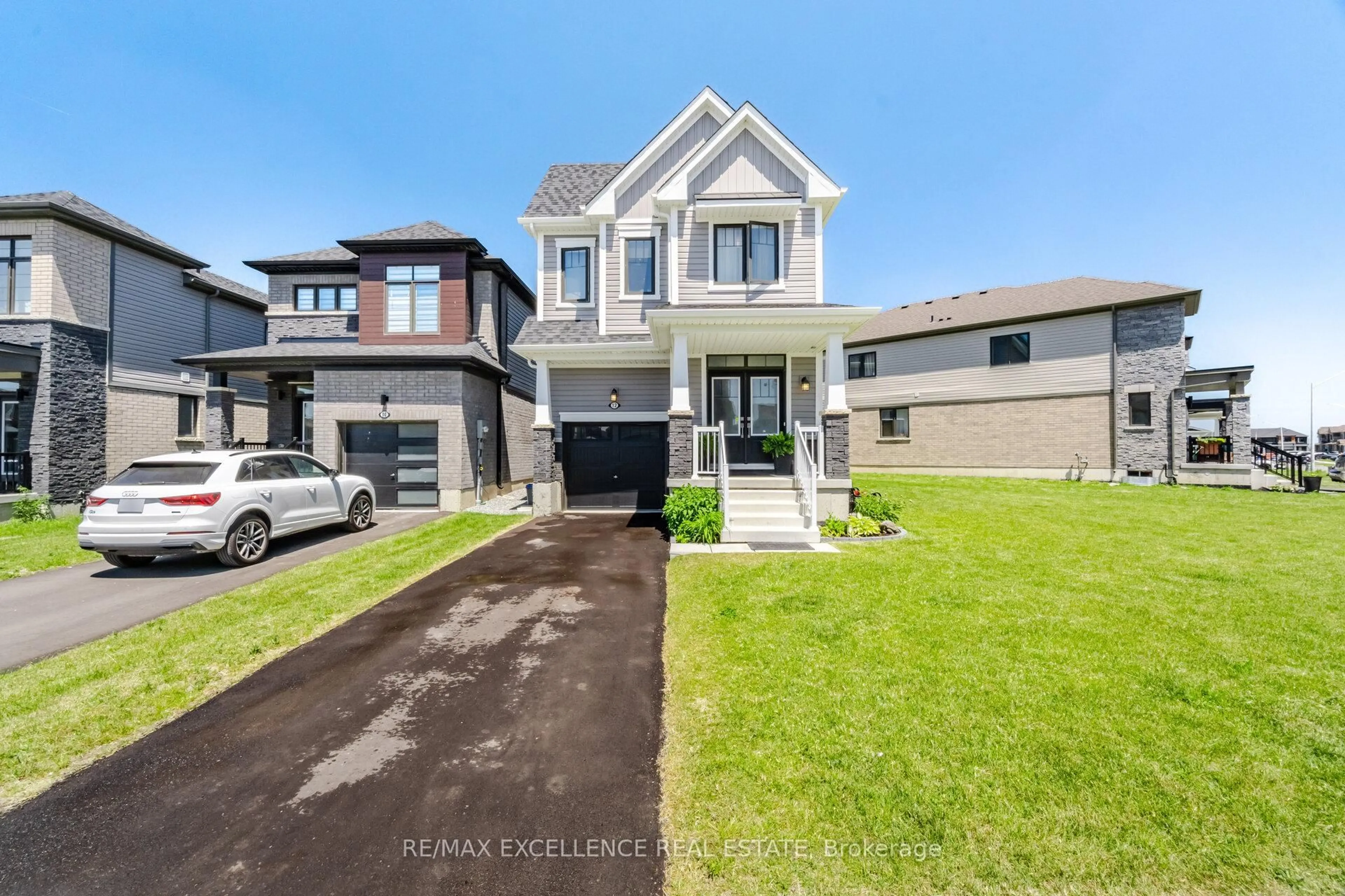 Home with brick exterior material, street for 12 Selection Hts, Thorold Ontario L2V 0P3