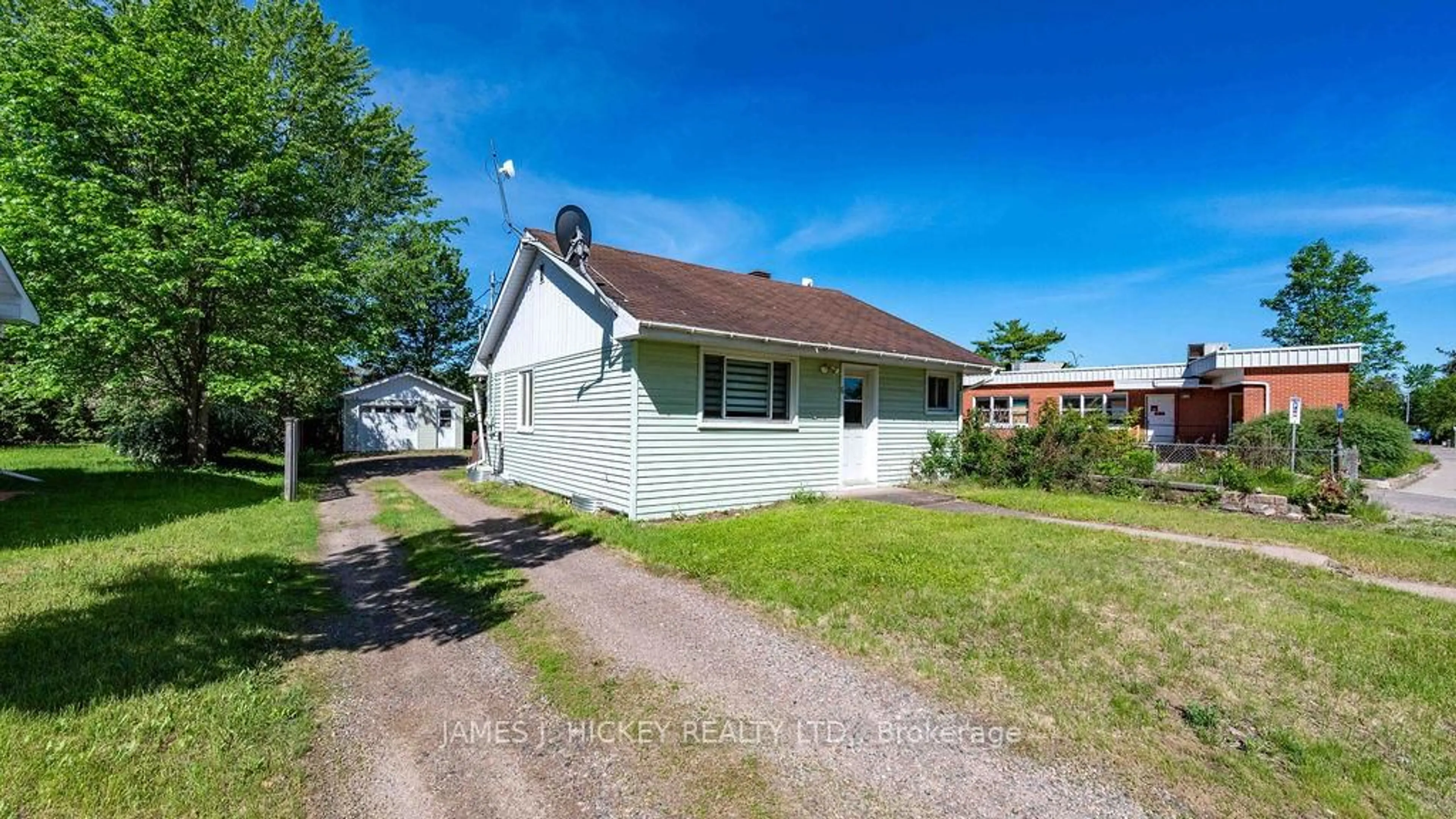A pic from outside/outdoor area/front of a property/back of a property/a pic from drone, street for 6 Hillcrest Ave, Deep River Ontario K0J 1P0