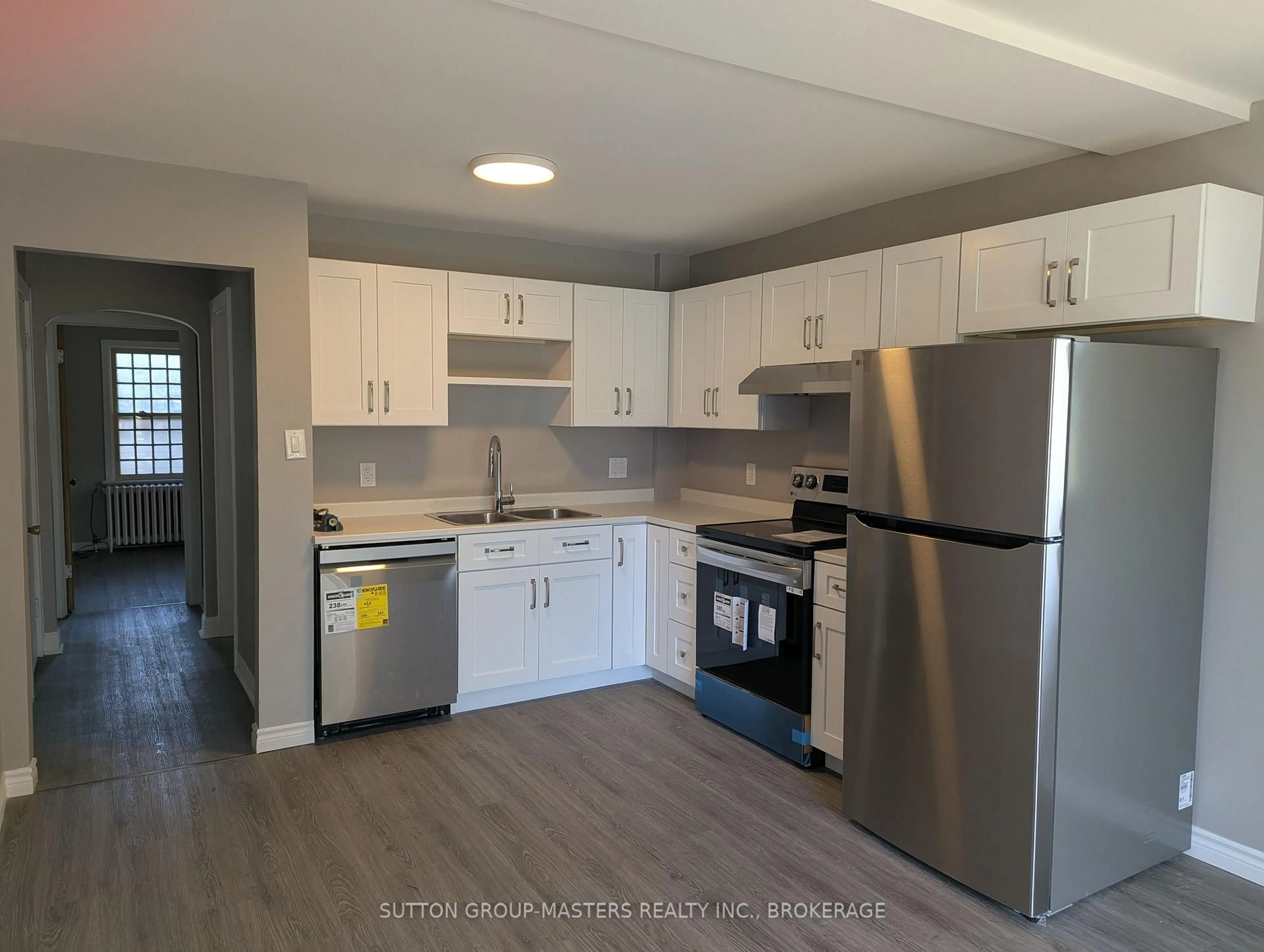 Standard kitchen, unknown for 165 Helen St, Kingston Ontario K7L 4P5