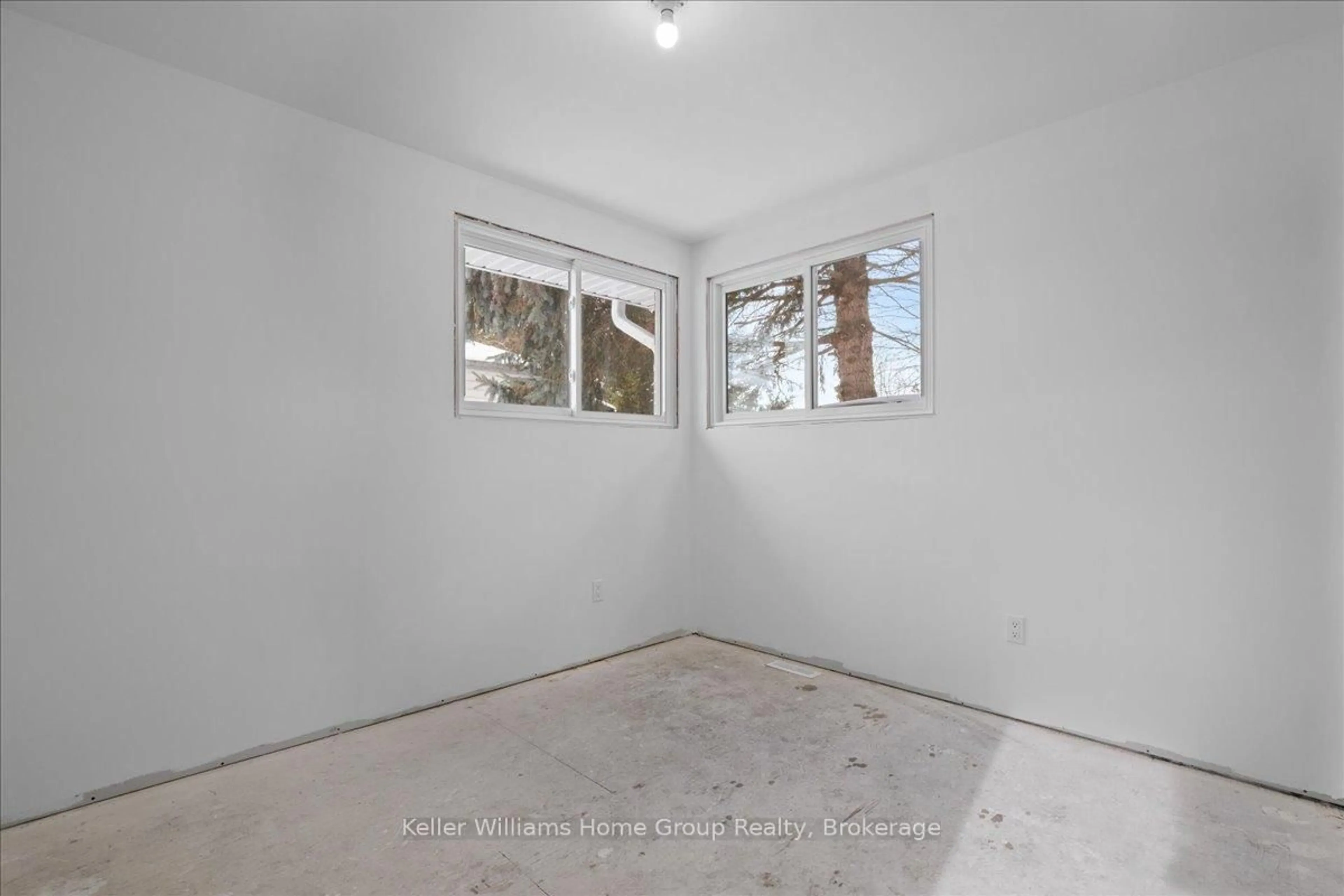 A pic of a room for 1884 Avalon St, London East Ontario N5W 3G8