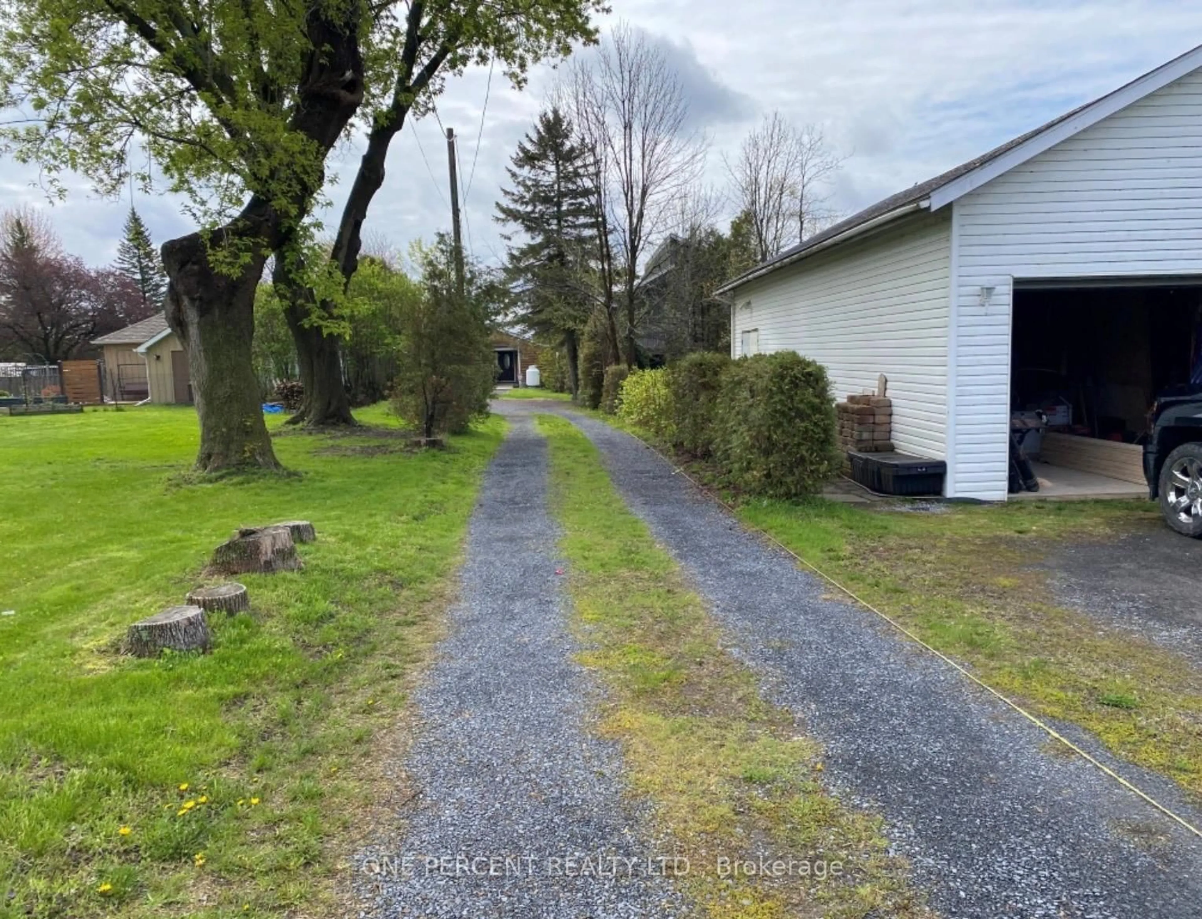 A pic from outside/outdoor area/front of a property/back of a property/a pic from drone, street for 19024 County Road 2 Rd, South Glengarry Ontario K6H 5R5