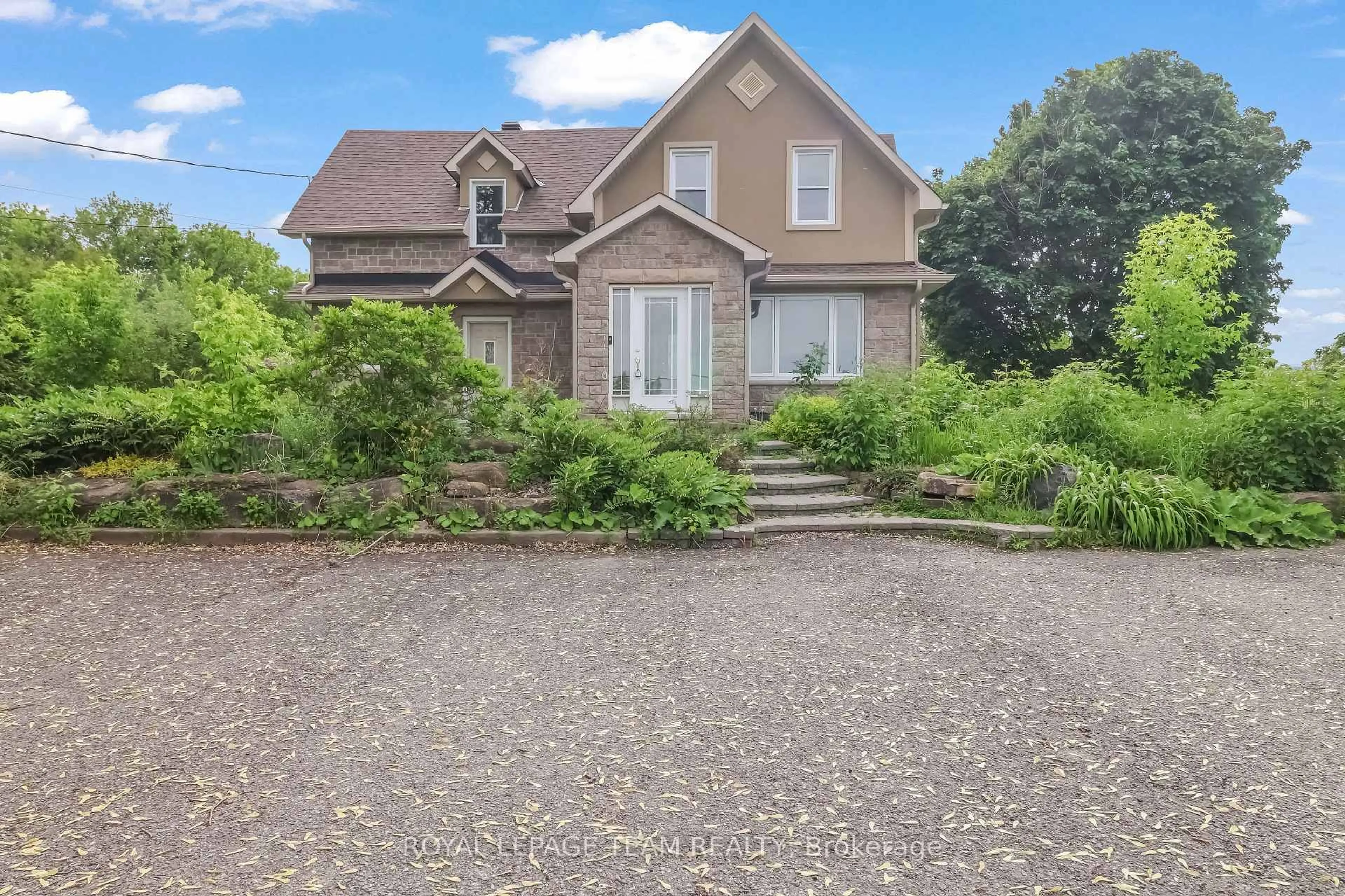 Unknown for 5742 Bank St, Greely Ontario K4P 1C3