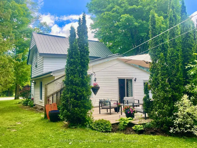 212 Yonge St, Arran-Elderslie 5