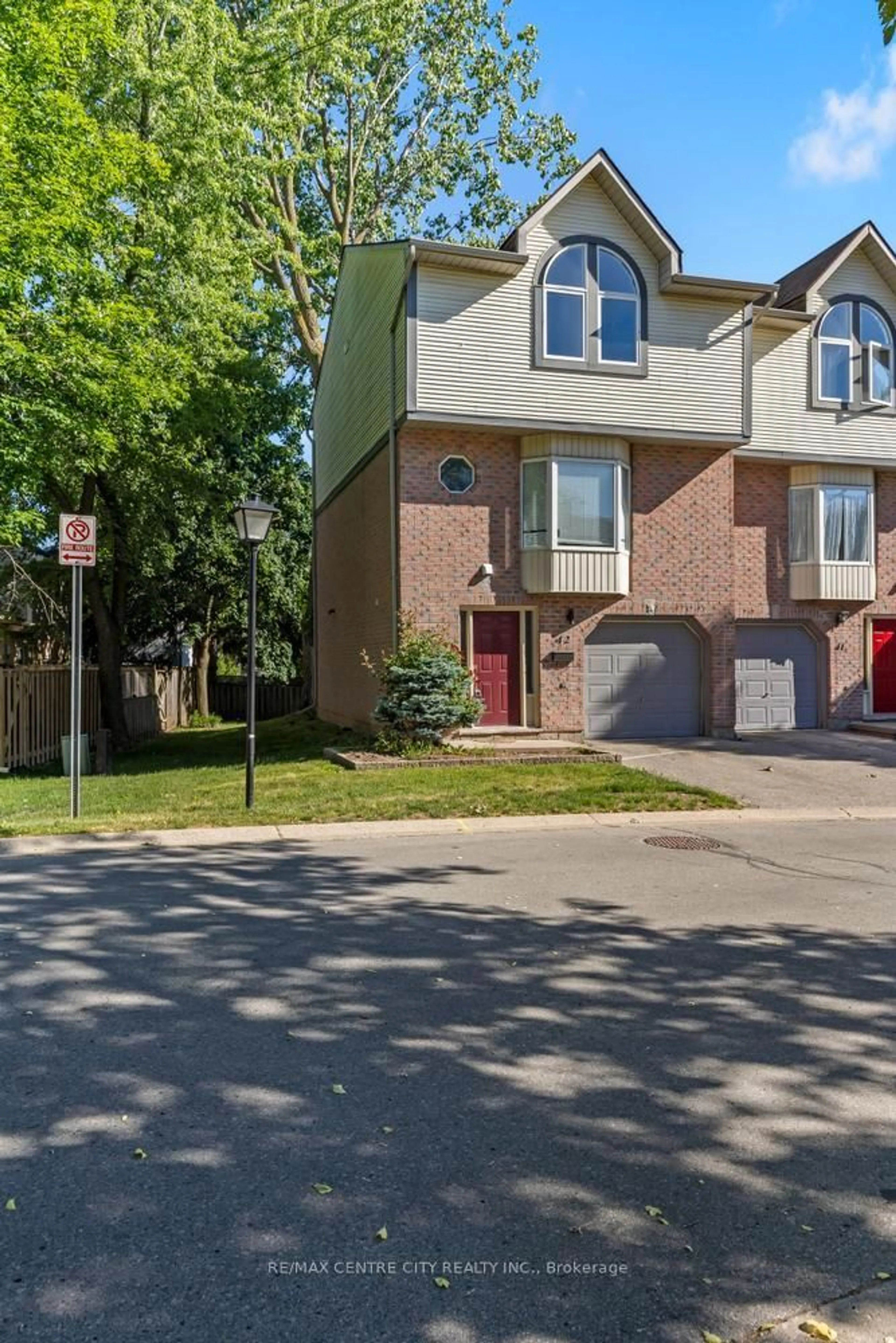 Home with brick exterior material, street for 9 Ailsa Pl #42, London South Ontario N5Z 4Z6