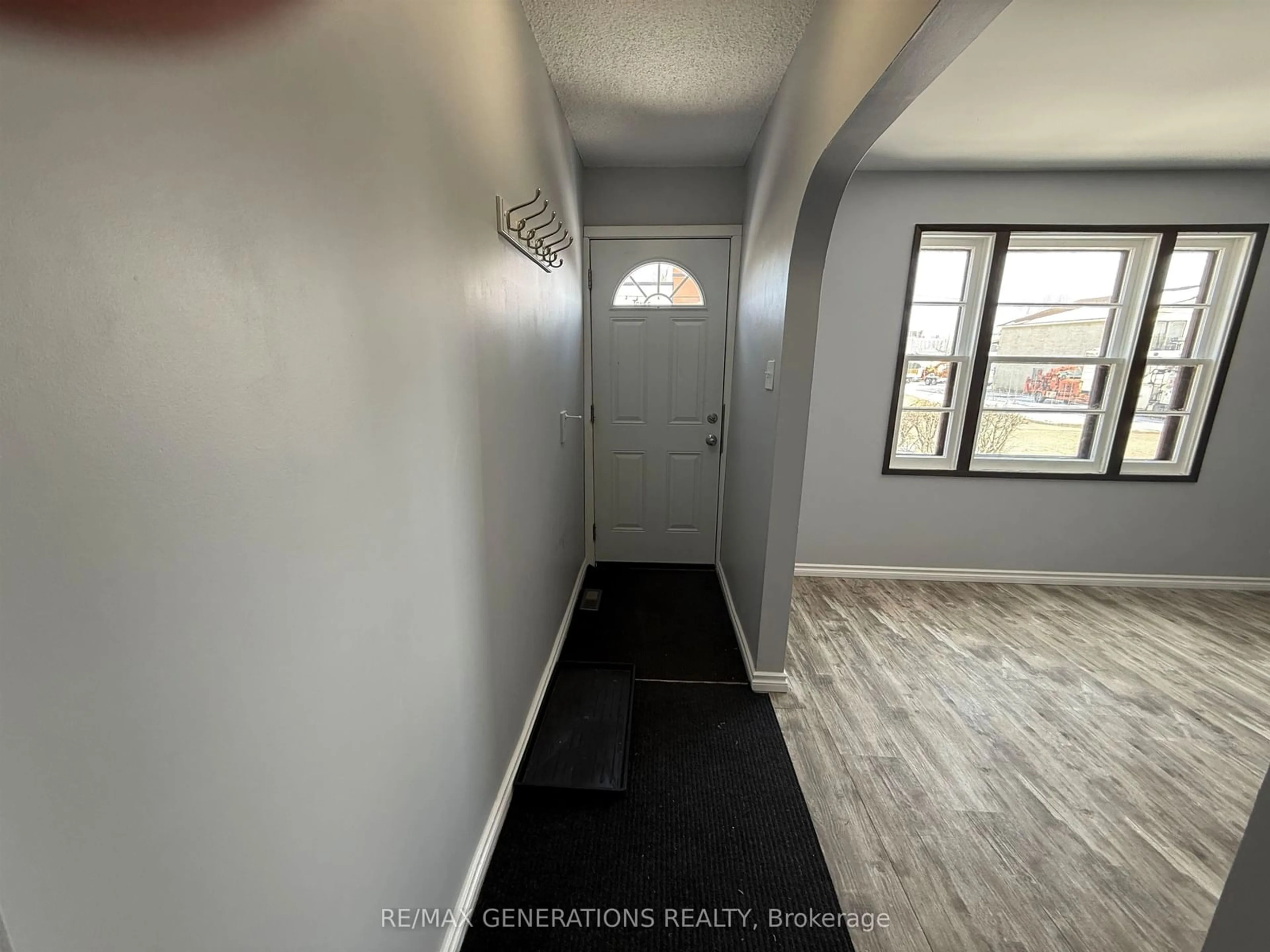 Unknown for 369 Cumberland St, Thunder Bay Ontario P7A 4P4