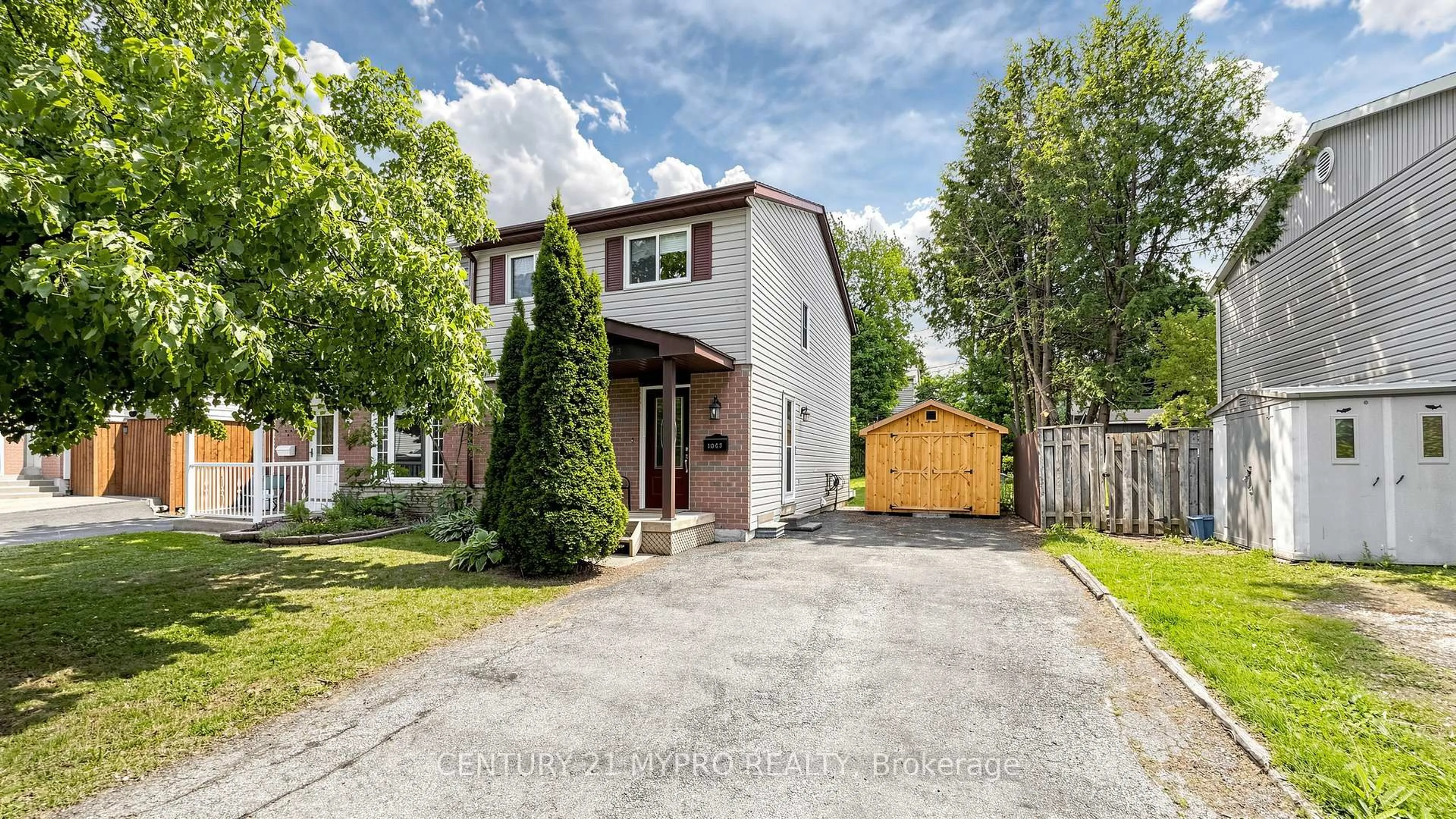 Unknown for 1043 12TH St, Owen Sound Ontario N4K 5V4