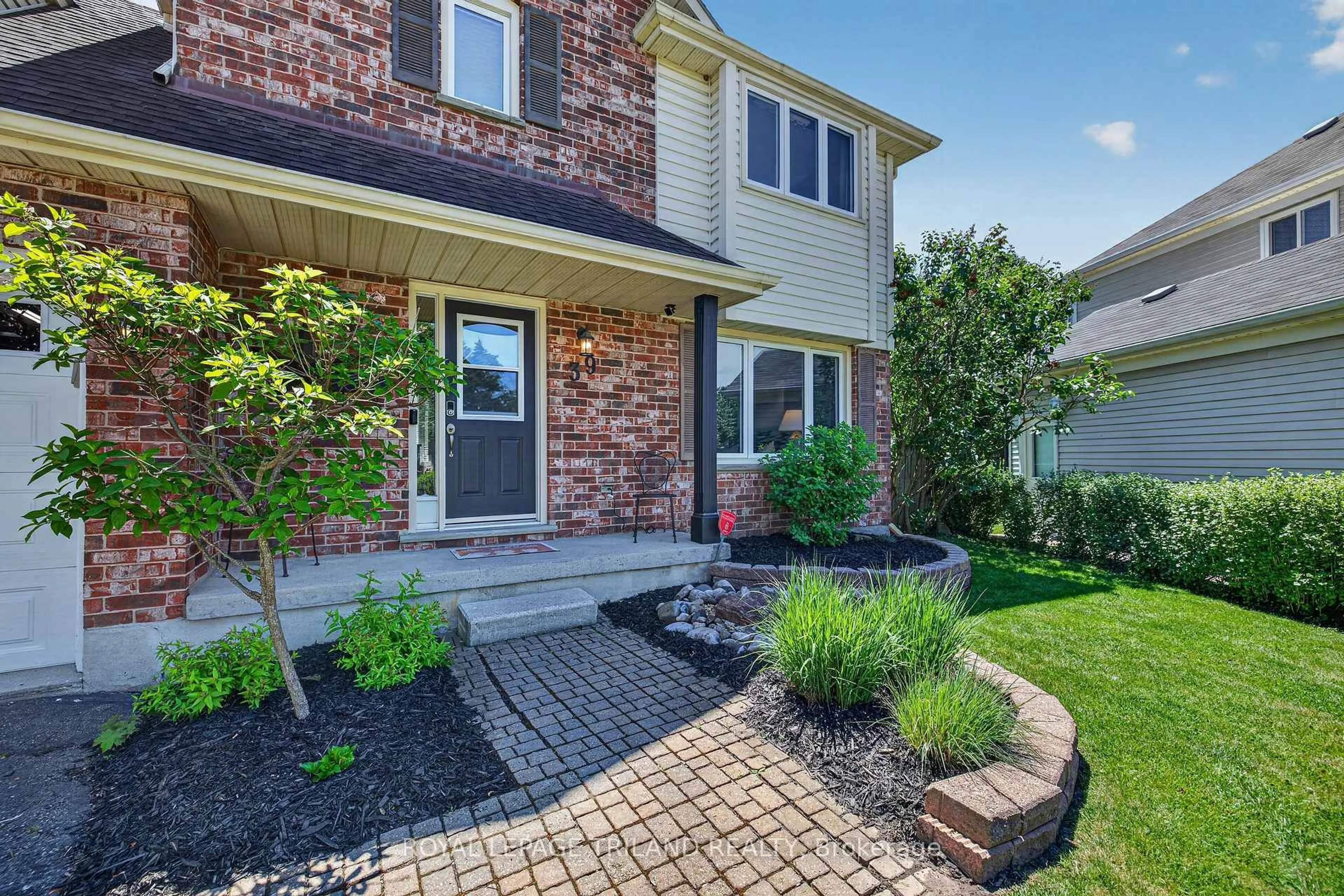 Home with brick exterior material, street for 39 Hitch Cres, St. Thomas Ontario N5R 5X9