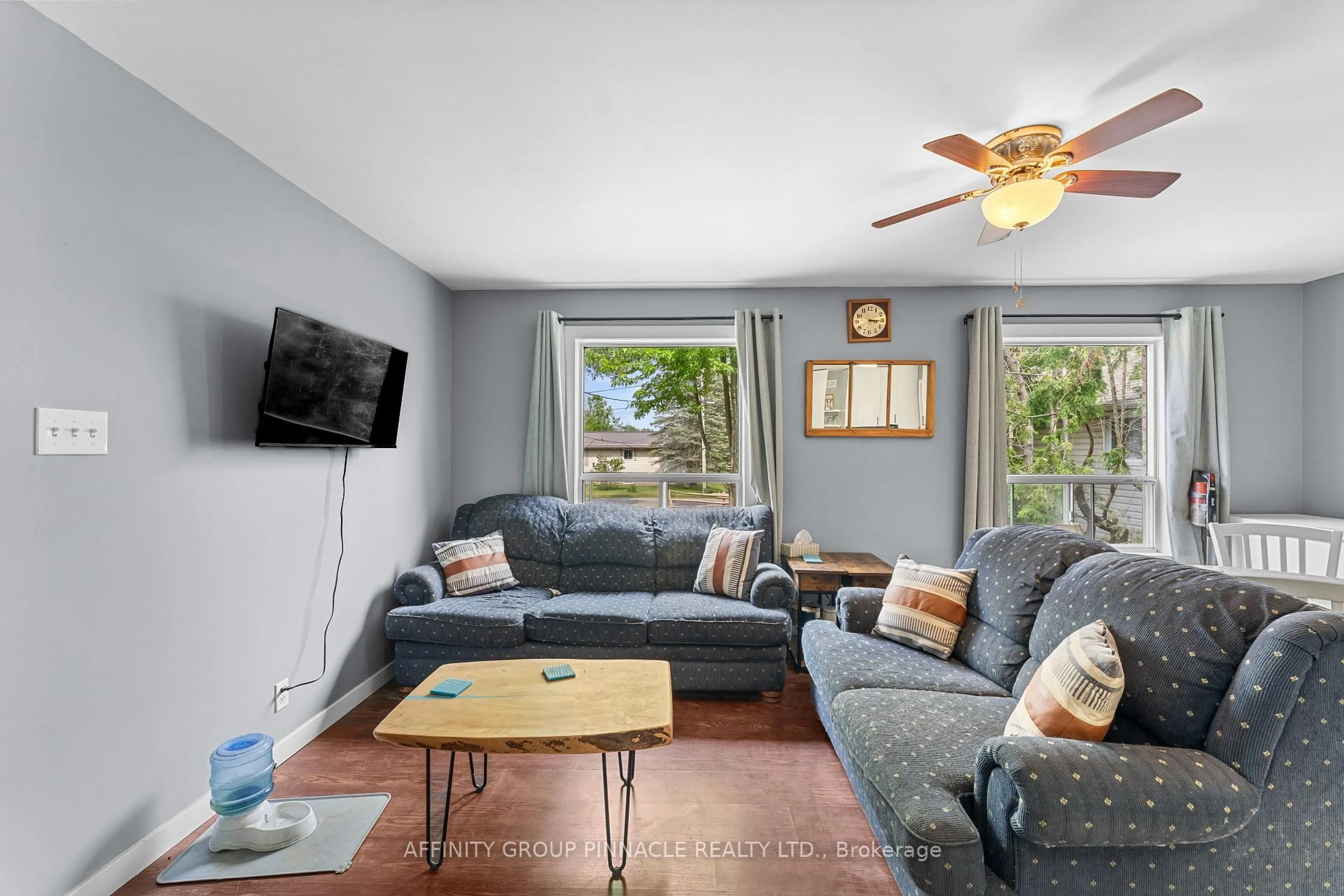 Living room with furniture, unknown for 21 Alma St, Kawartha Lakes Ontario K0L 2W0