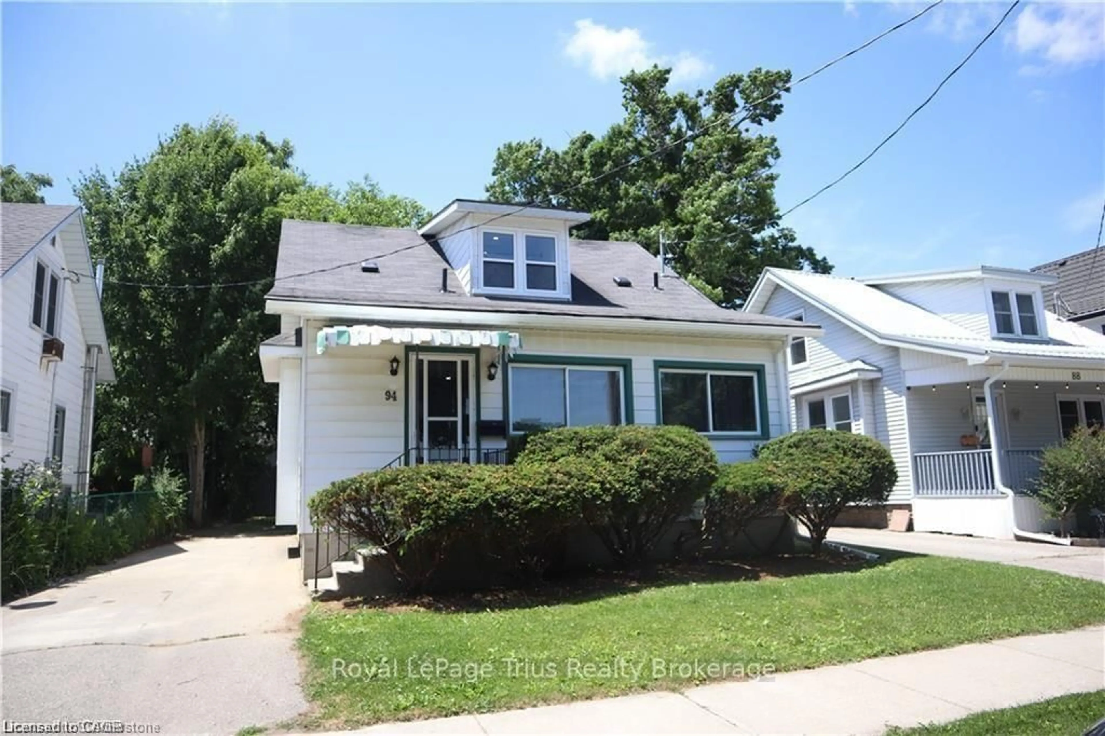 Home with vinyl exterior material, street for 94 Brook St, Norfolk Ontario N3Y 3G5