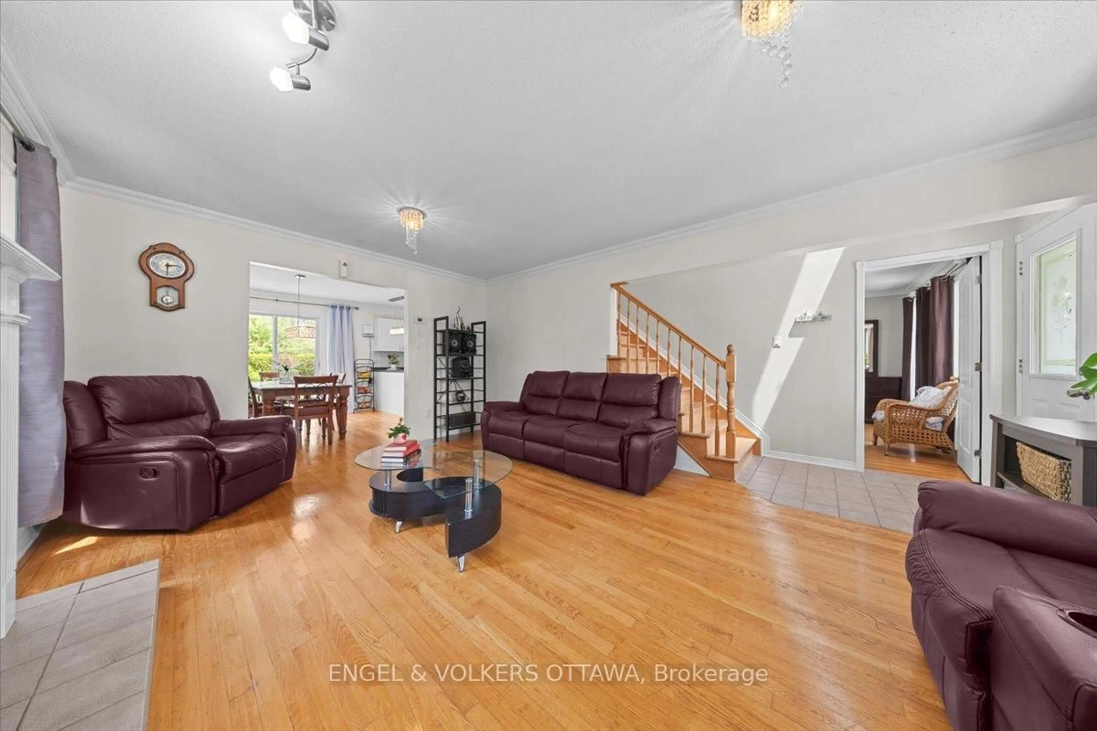 Living room with furniture, unknown for 34 Percy St, Casselman Ontario K0A 1M0
