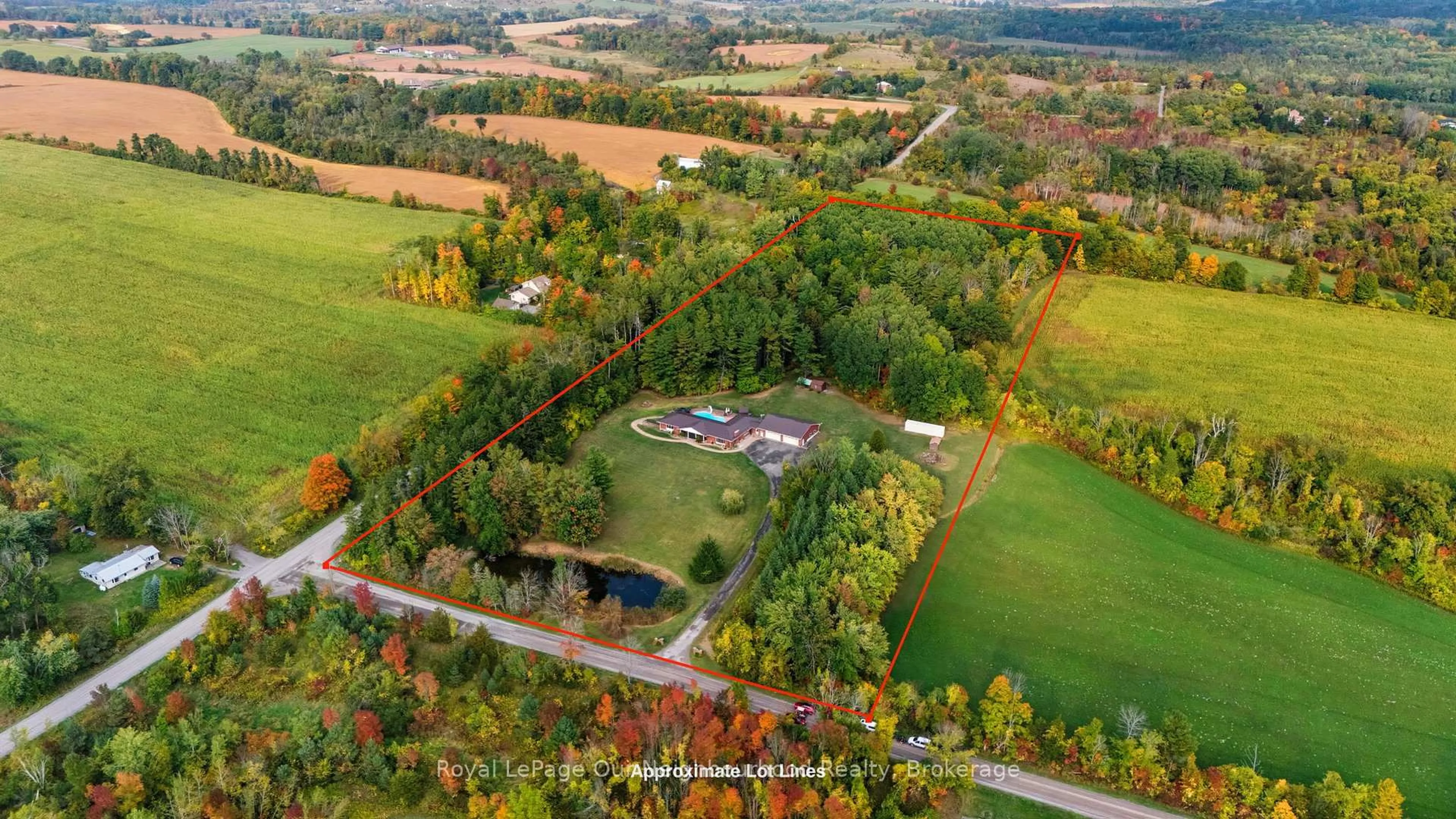 A pic from outside/outdoor area/front of a property/back of a property/a pic from drone, unknown for 211 Langford Dr, Trent Hills Ontario K0K 3K0