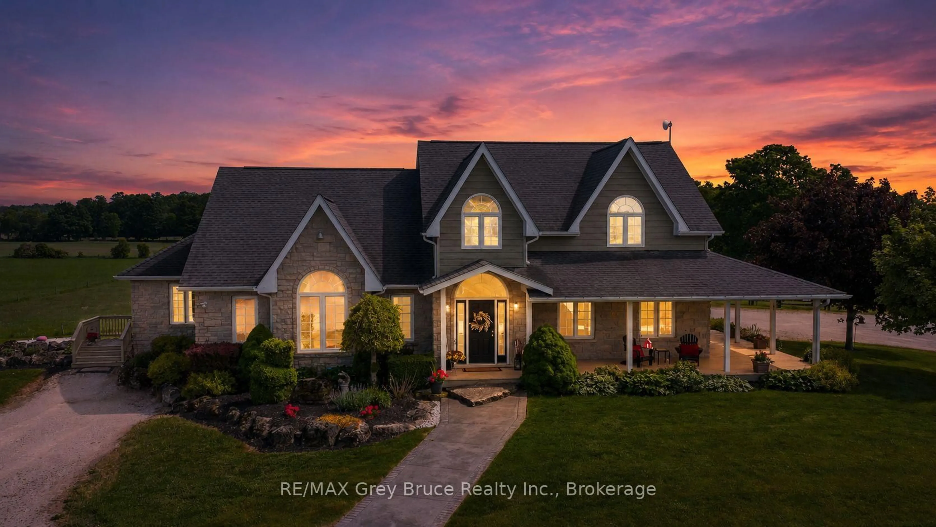Home with brick exterior material, unknown for 122152 Sideroad 12, Georgian Bluffs Ontario N4K 5N5