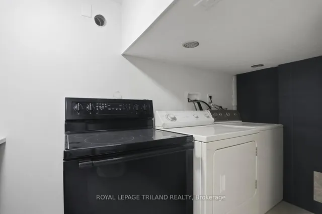 77 Renny Cres, London South 5