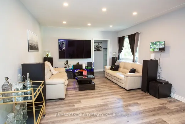 6 Prince Albert St, Middlesex Centre 5