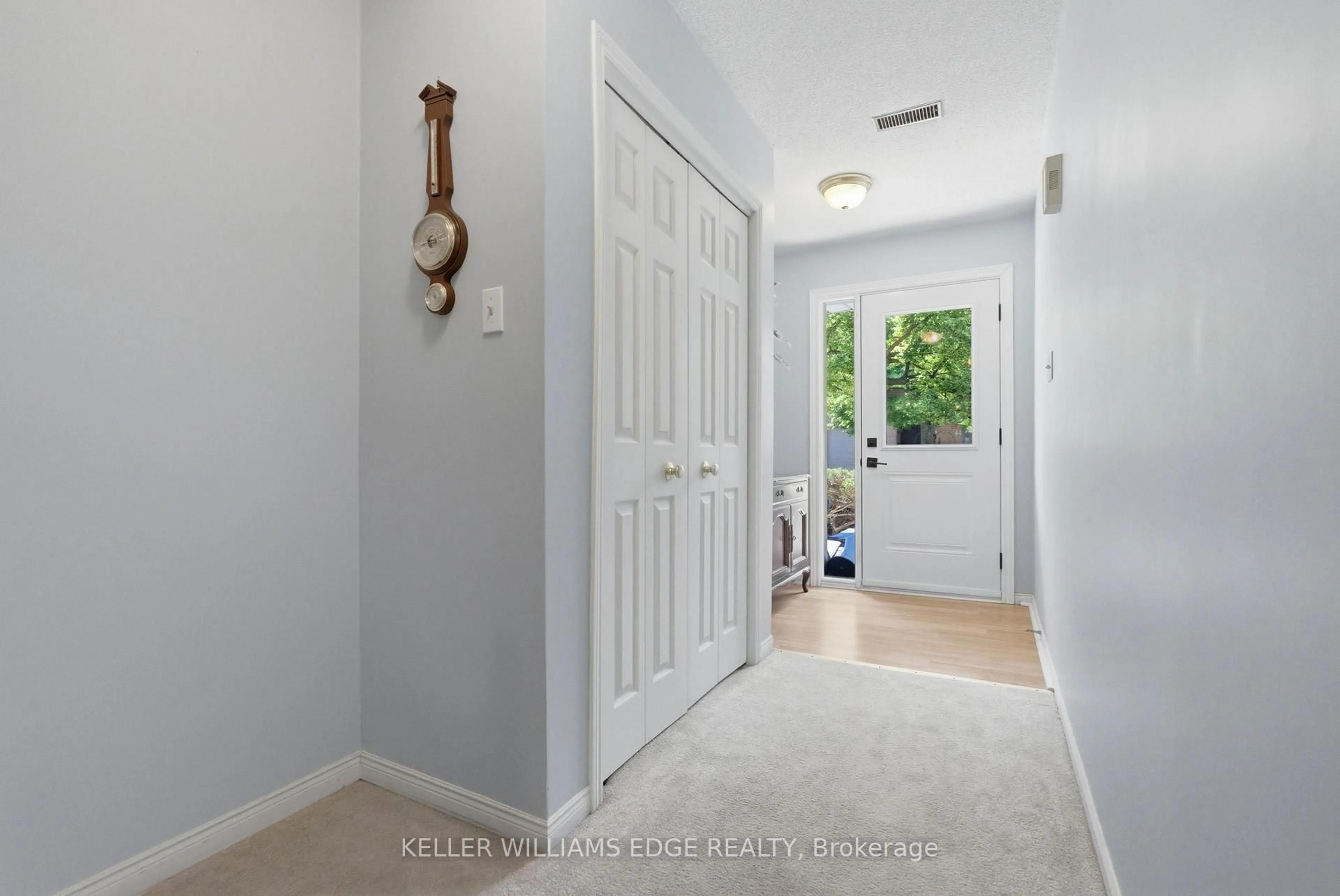 Indoor entryway for 26 Moss Blvd #49, Hamilton Ontario L9H 6W8