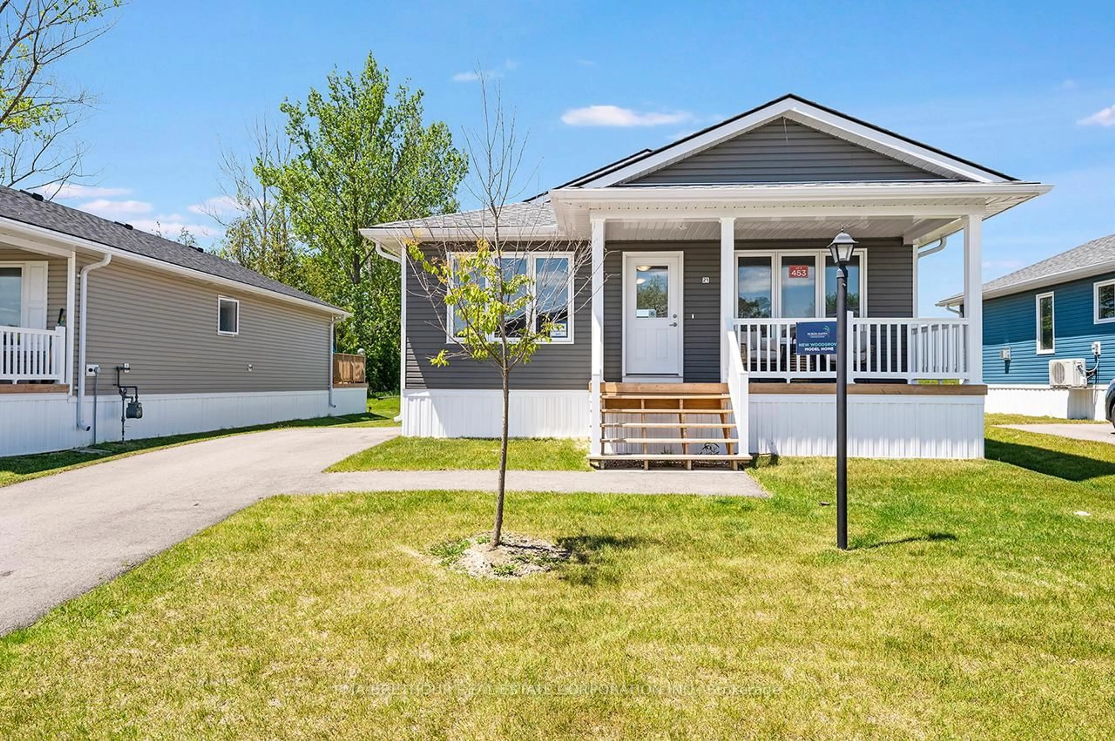 Home with vinyl exterior material, street for 21 Bluffs View Blvd, Ashfield-Colborne-Wawanosh Ontario N7A 0C1