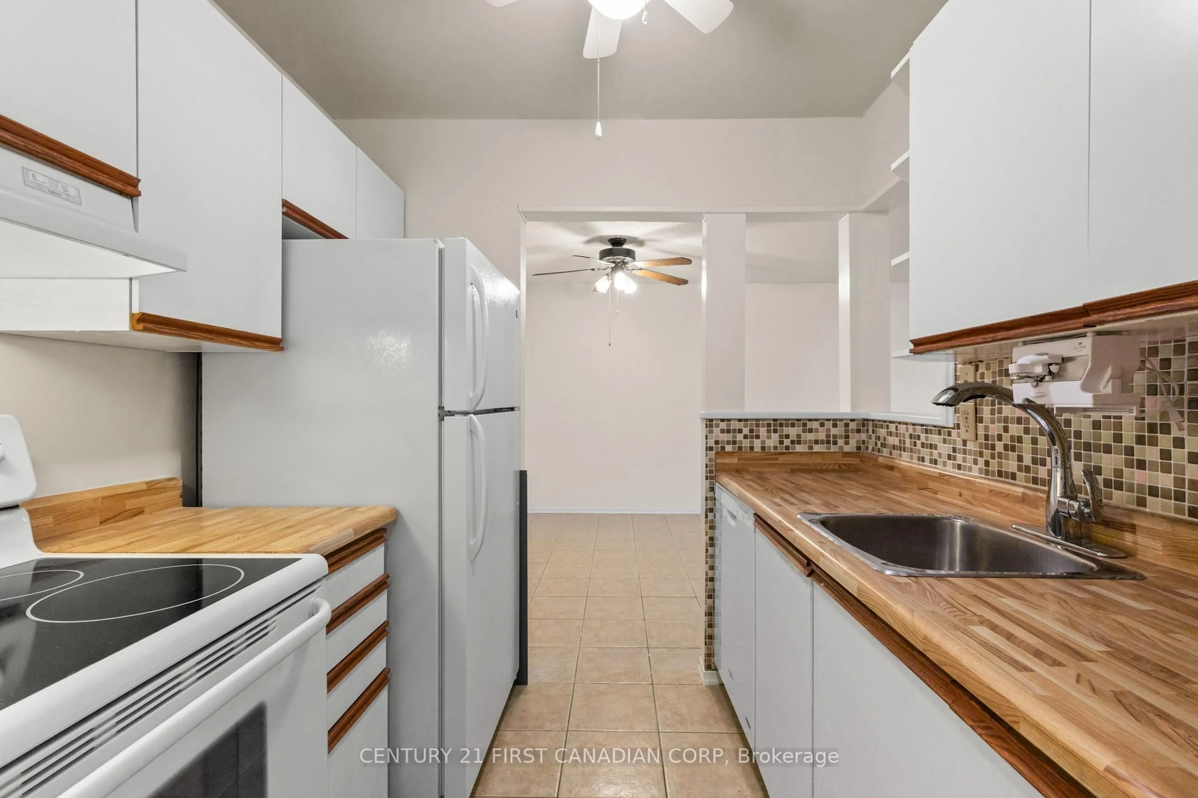 Standard kitchen, unknown for 729 Deveron Cres #109, London South Ontario N5Z 4X5