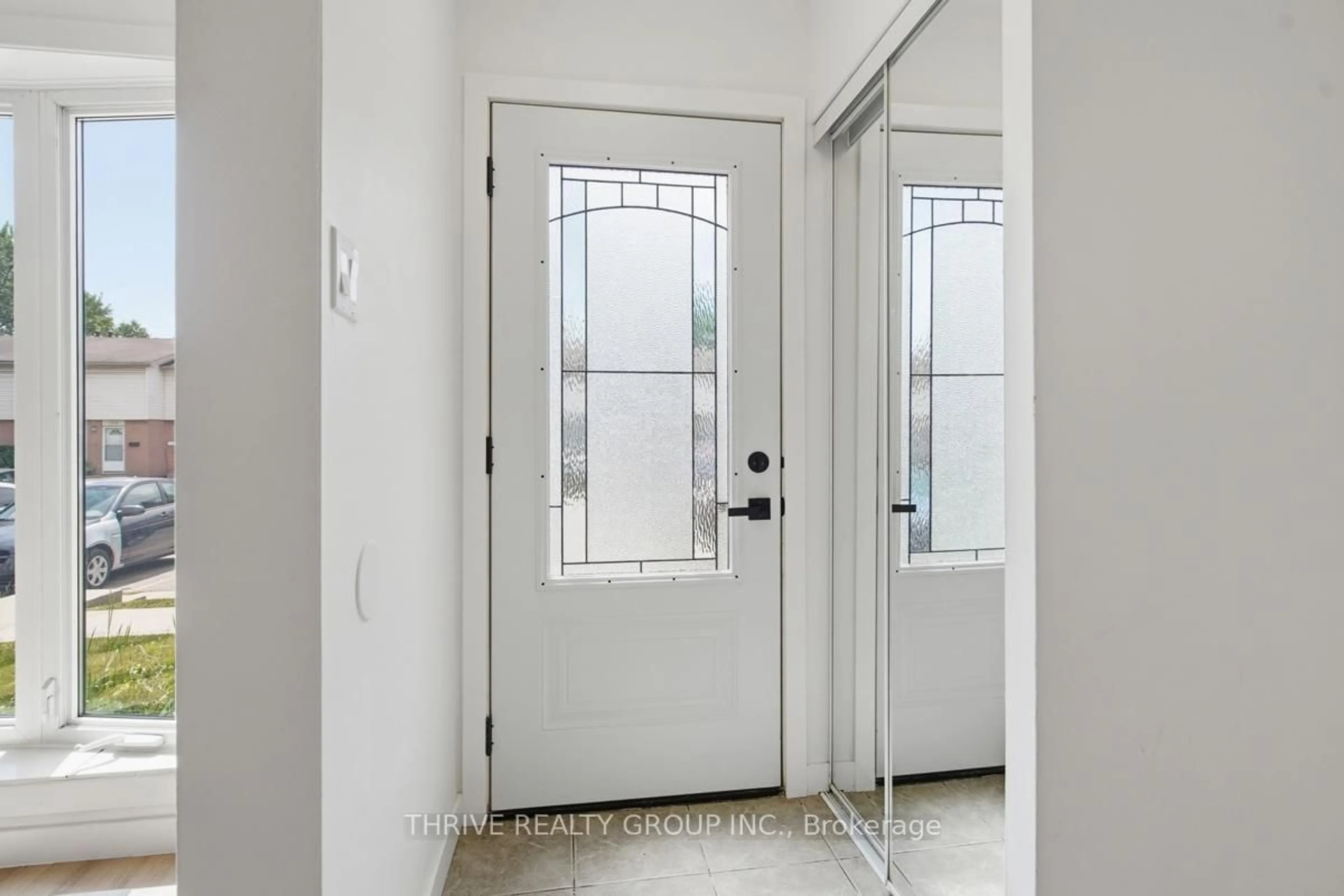 Indoor entryway for 700 Exeter Rd #22, London South Ontario N6E 1L2