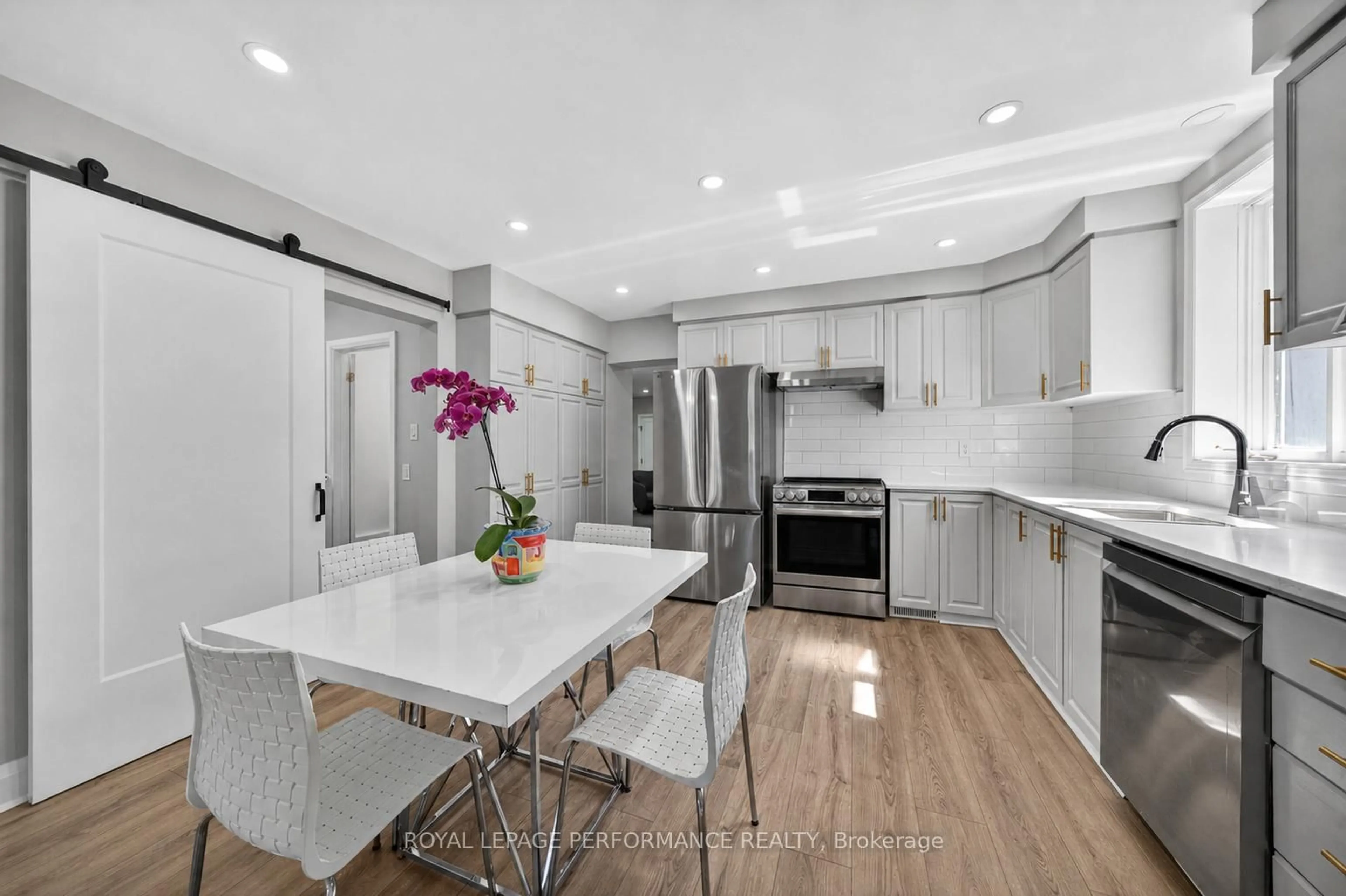 Open concept kitchen, unknown for 81 Princess St, Almonte Ontario K0A 1A0