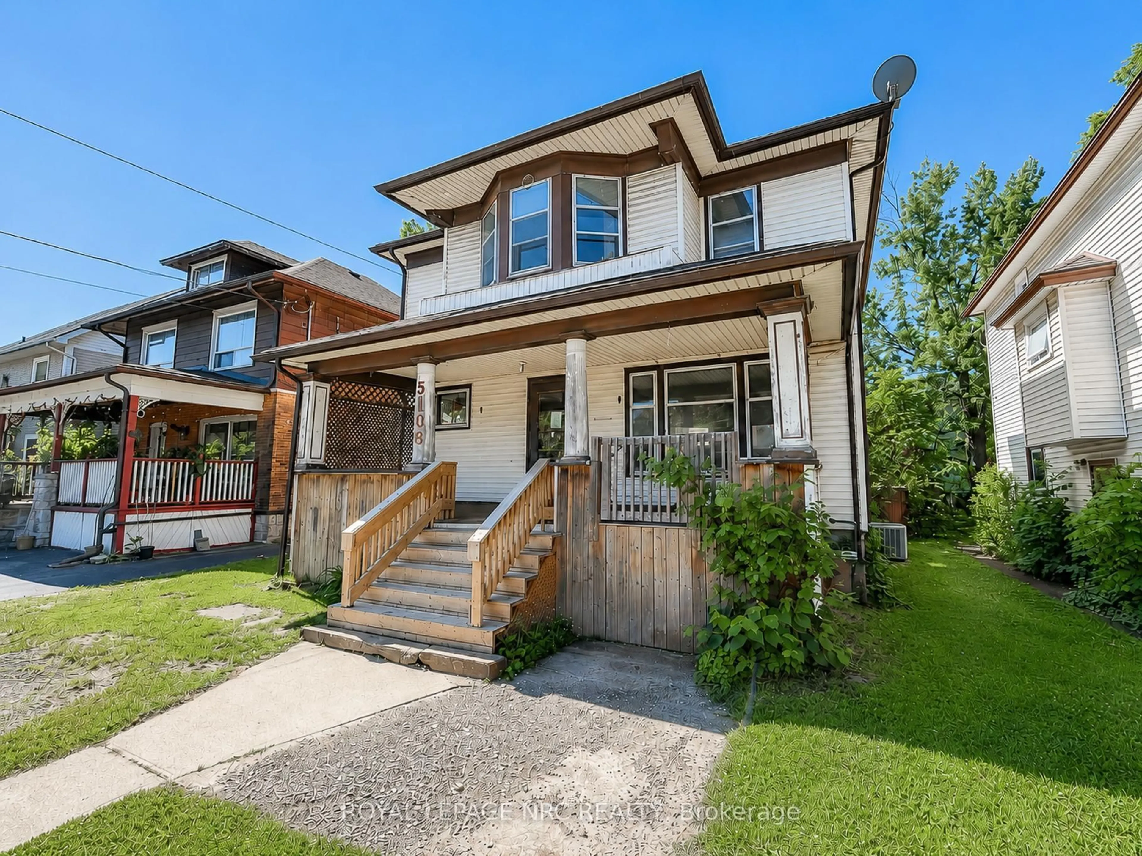 Home with brick exterior material, street for 5108 Mcrae St, Niagara Falls Ontario L2E 1P5