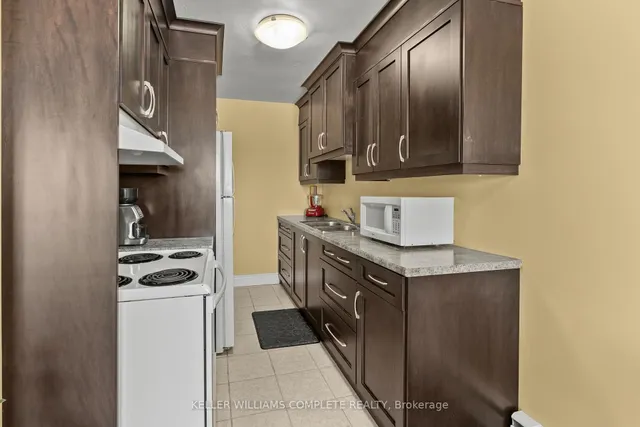 456 CARLTON St #37, St. Catharines 4