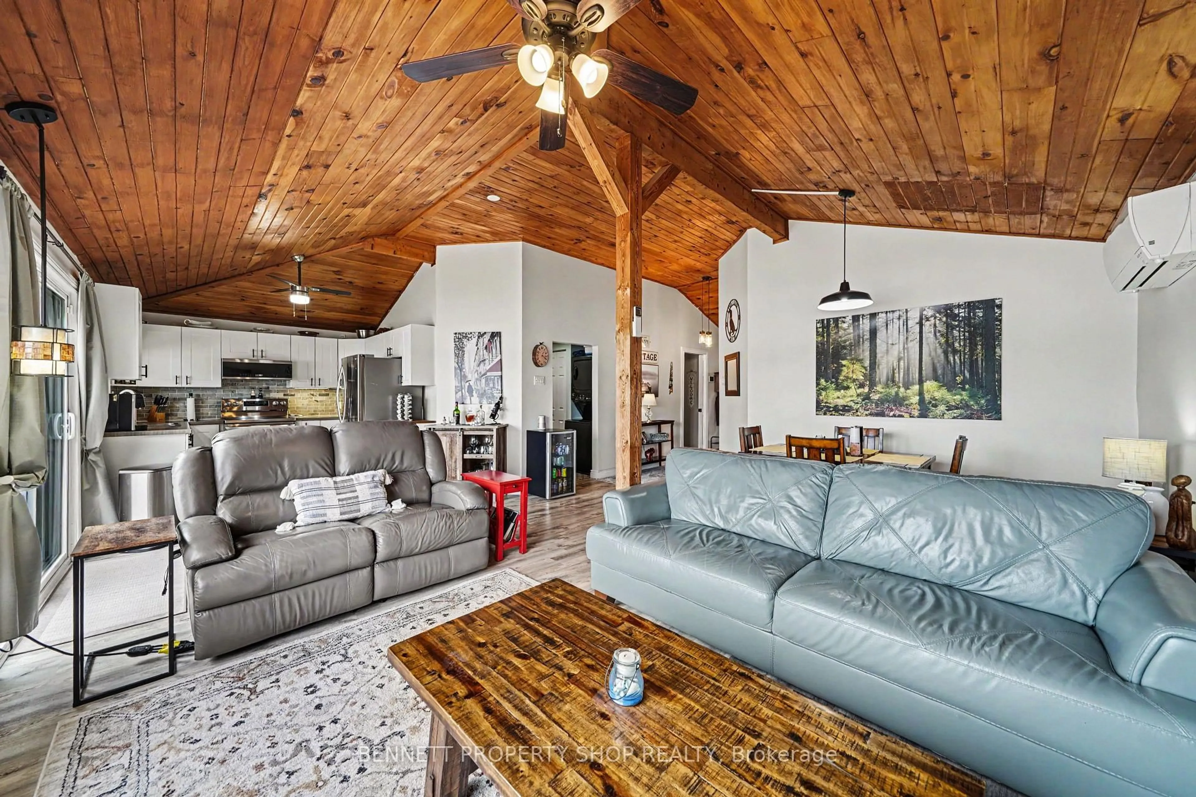 Living room with furniture, unknown for 2853 Golf Course Lane, North Grenville Ontario K0G 1J0