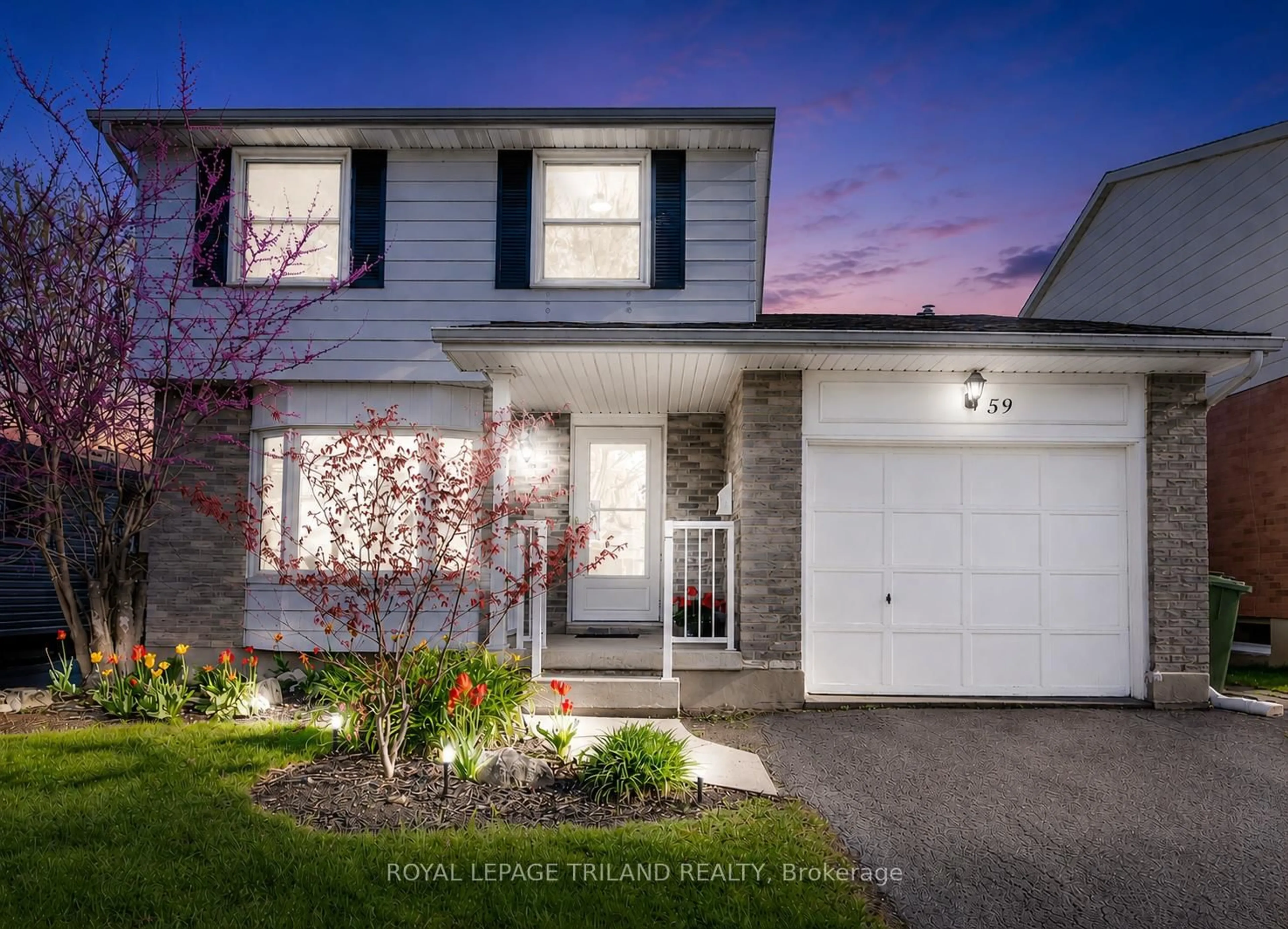 Home with vinyl exterior material, street for 59 VANIER Pl, St. Thomas Ontario N5R 5S4