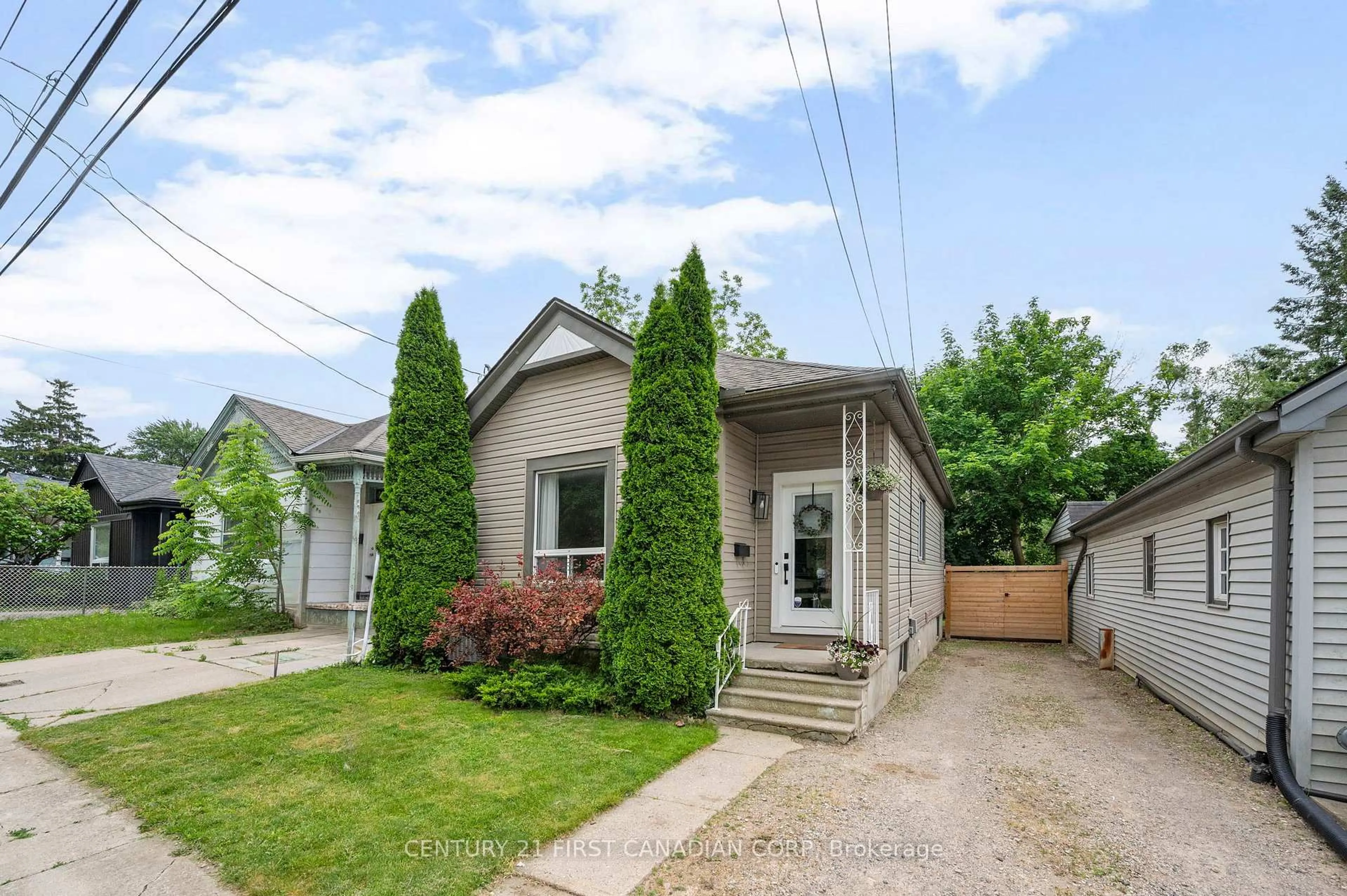 Unknown for 29 Weston St, London South Ontario N6C 1R2