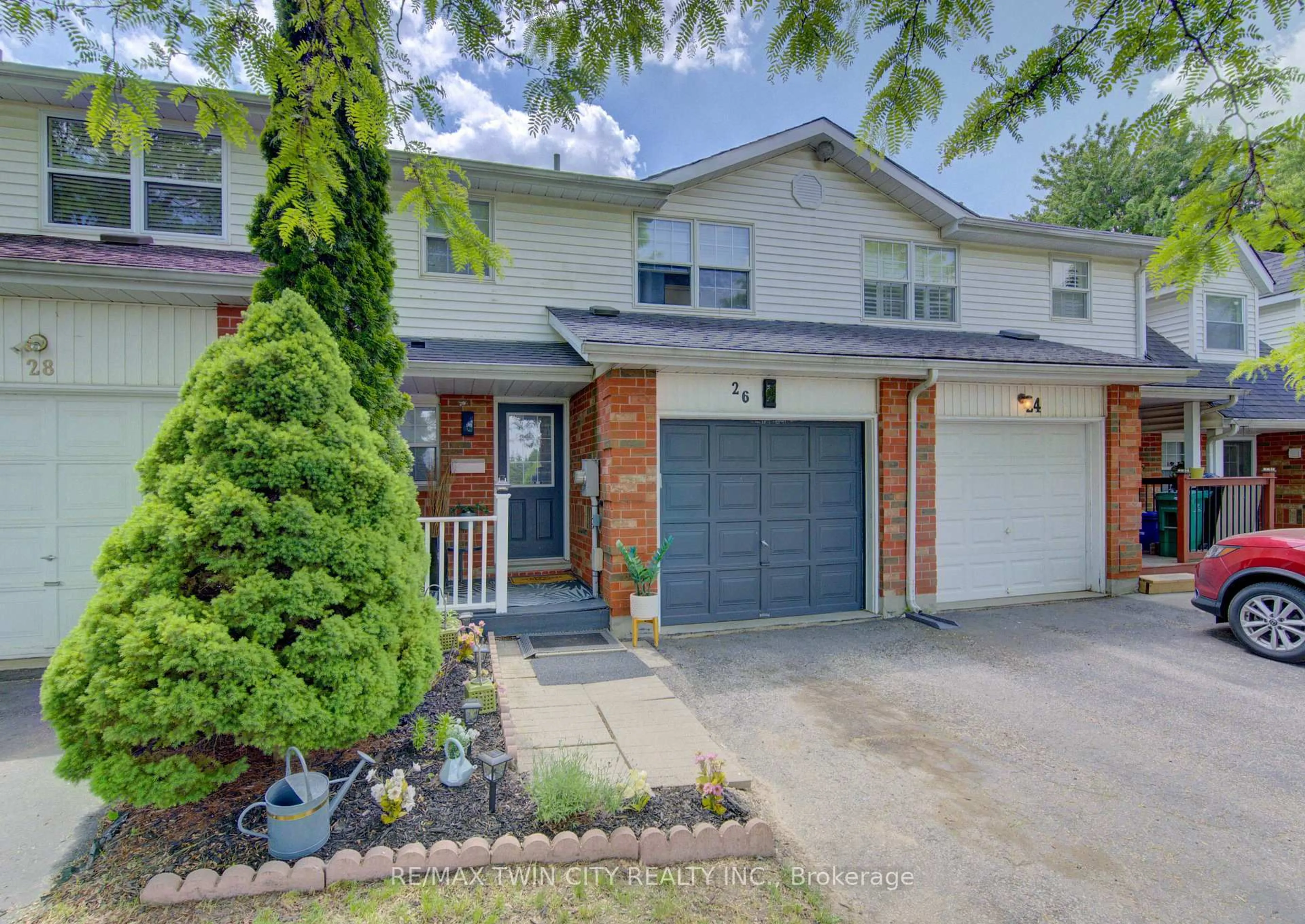 Home with brick exterior material, street for 26 Hartley Crt, Cambridge Ontario N1R 8J4
