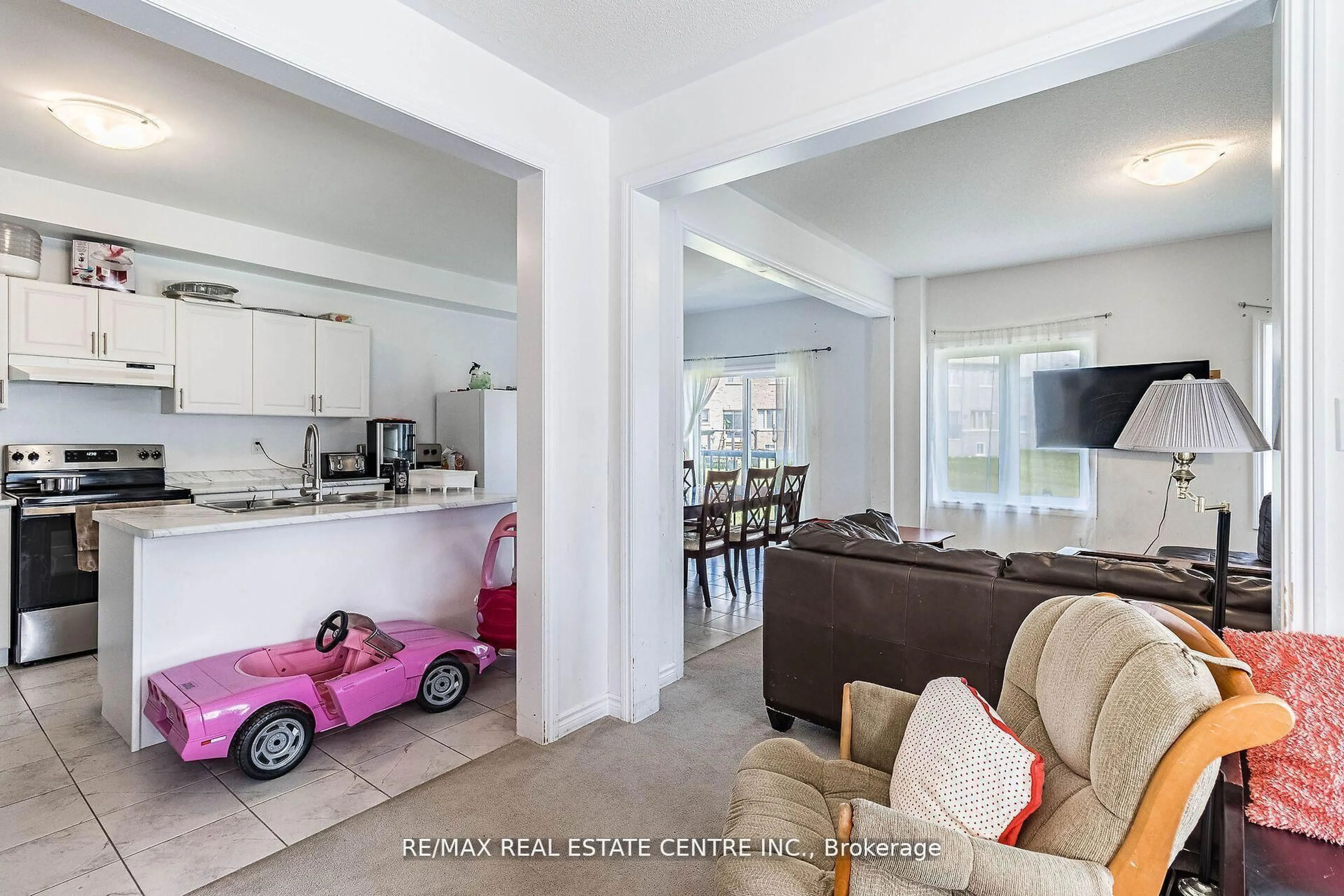 Open concept kitchen, ceramic/tile floor for 206 Werry Ave, Southgate Ontario N0C 1B0