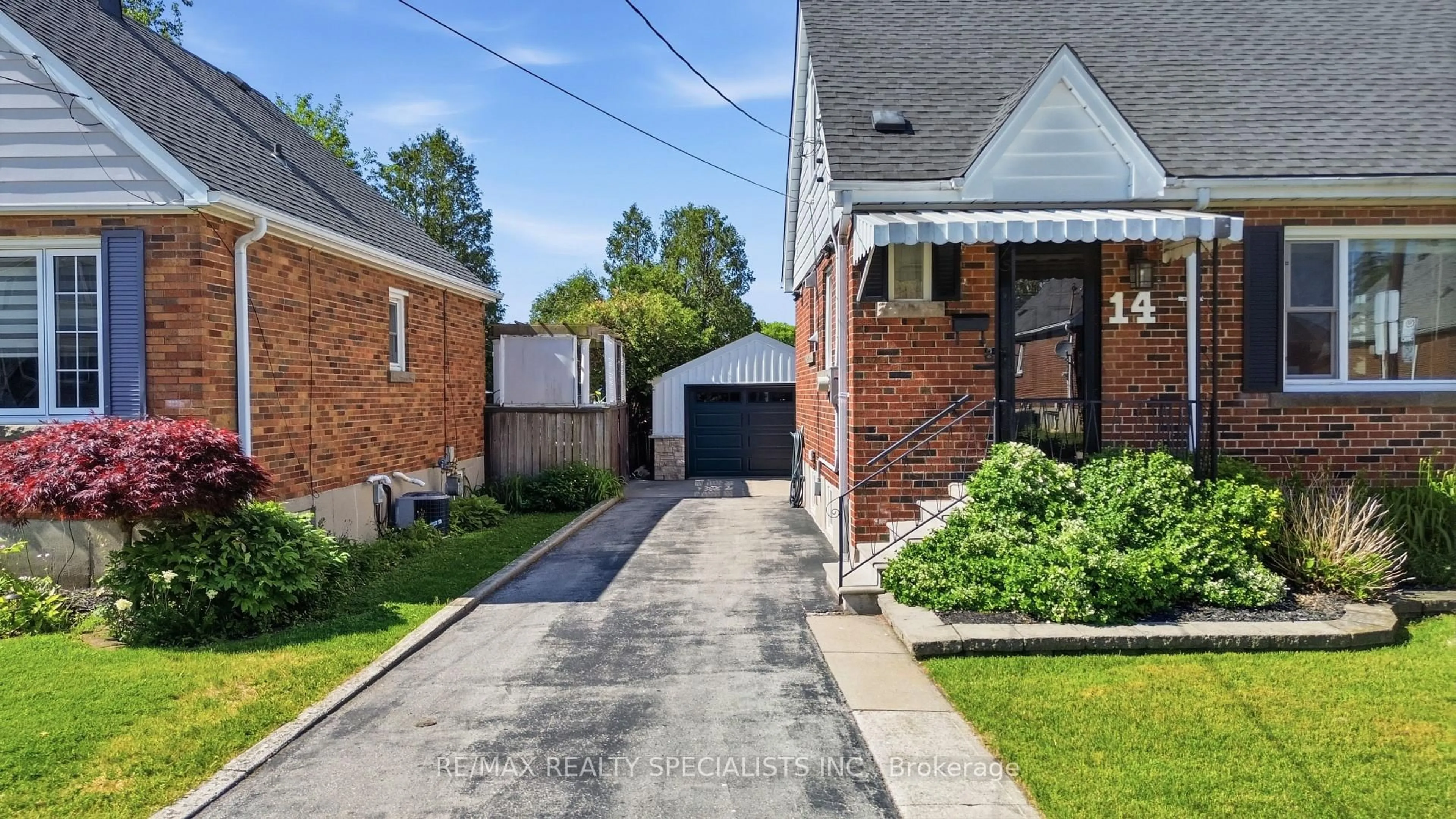 Home with brick exterior material, street for 14 Russell St, Hamilton Ontario L8V 1J5