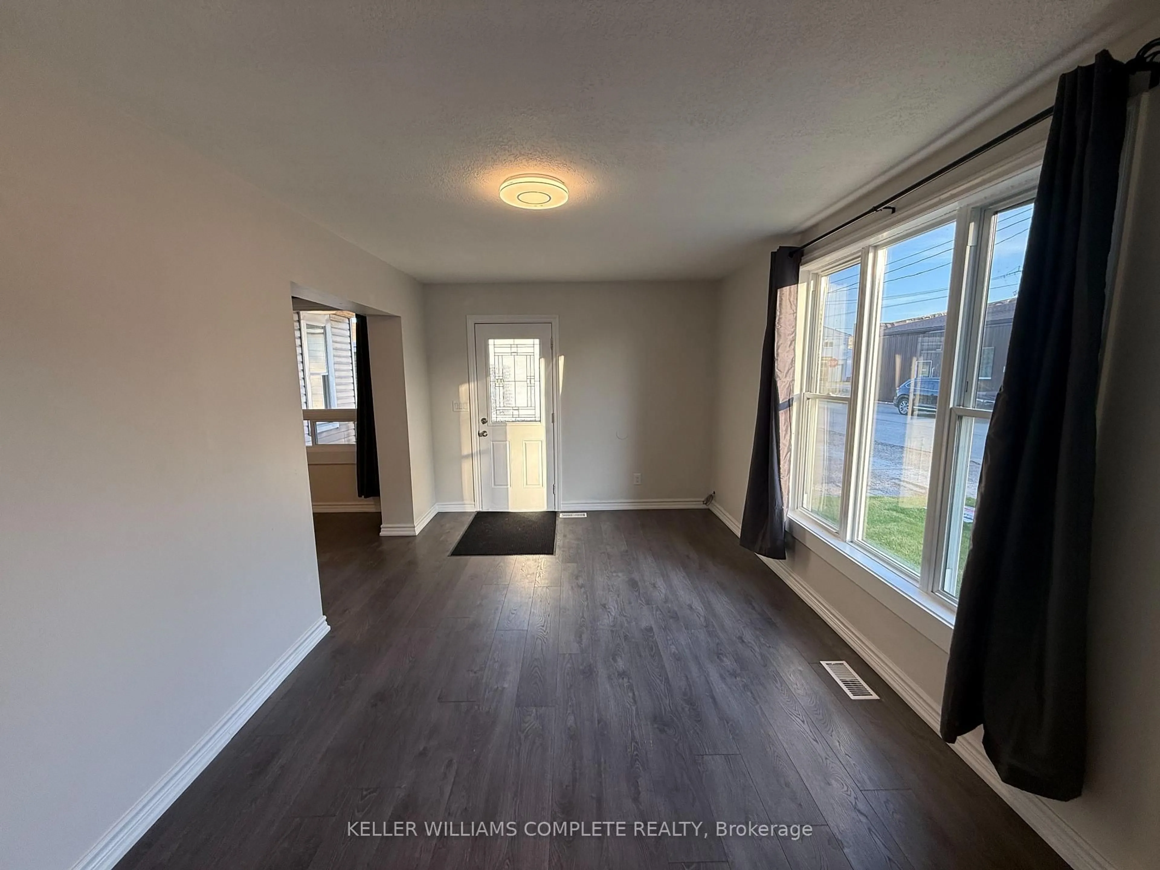 A pic of a room for 318 Lafontaine St, Chatham-Kent Ontario N8A 4H9