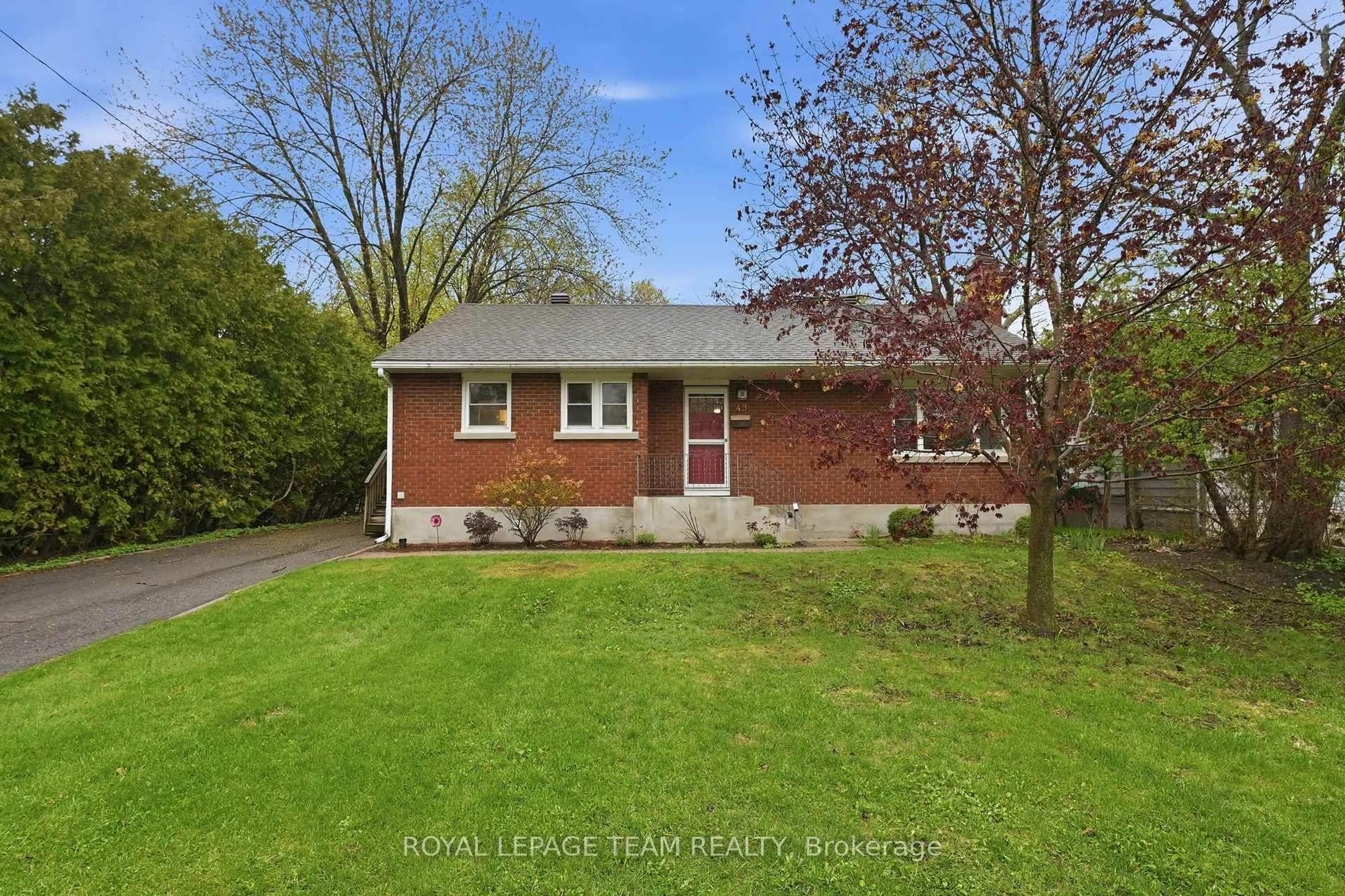 Unknown for 49 Crownhill St, Ottawa Ontario K1J 7K5